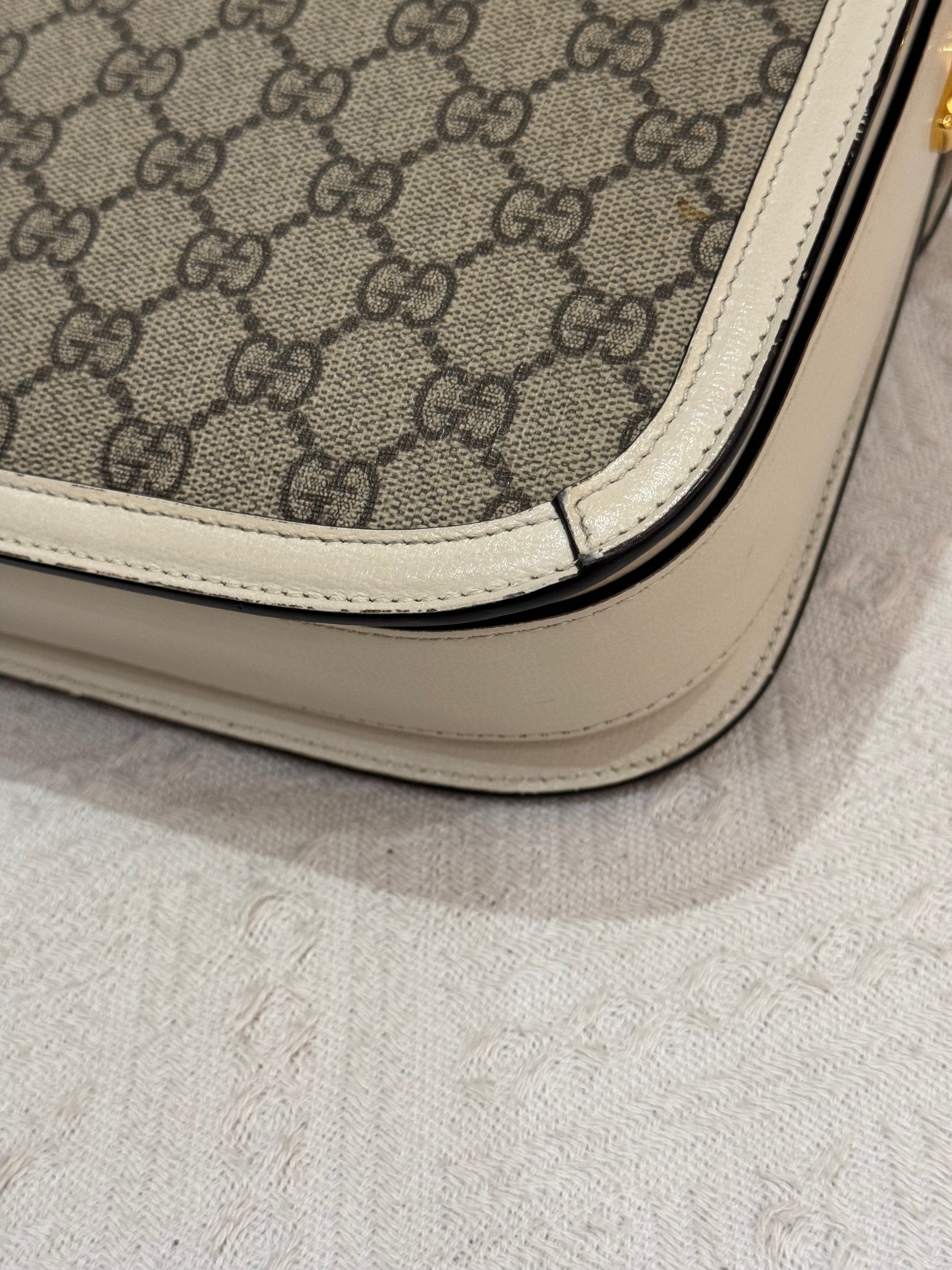 Gucci Horsebit Medium White