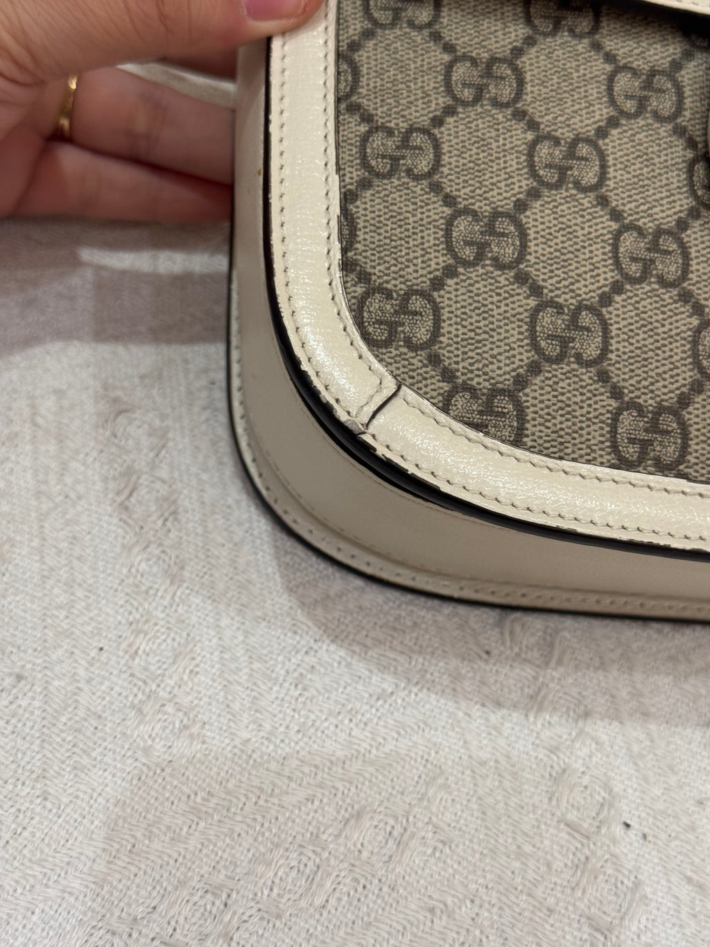Gucci Horsebit Medium White