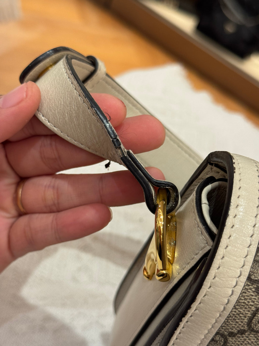 Gucci Horsebit Medium White
