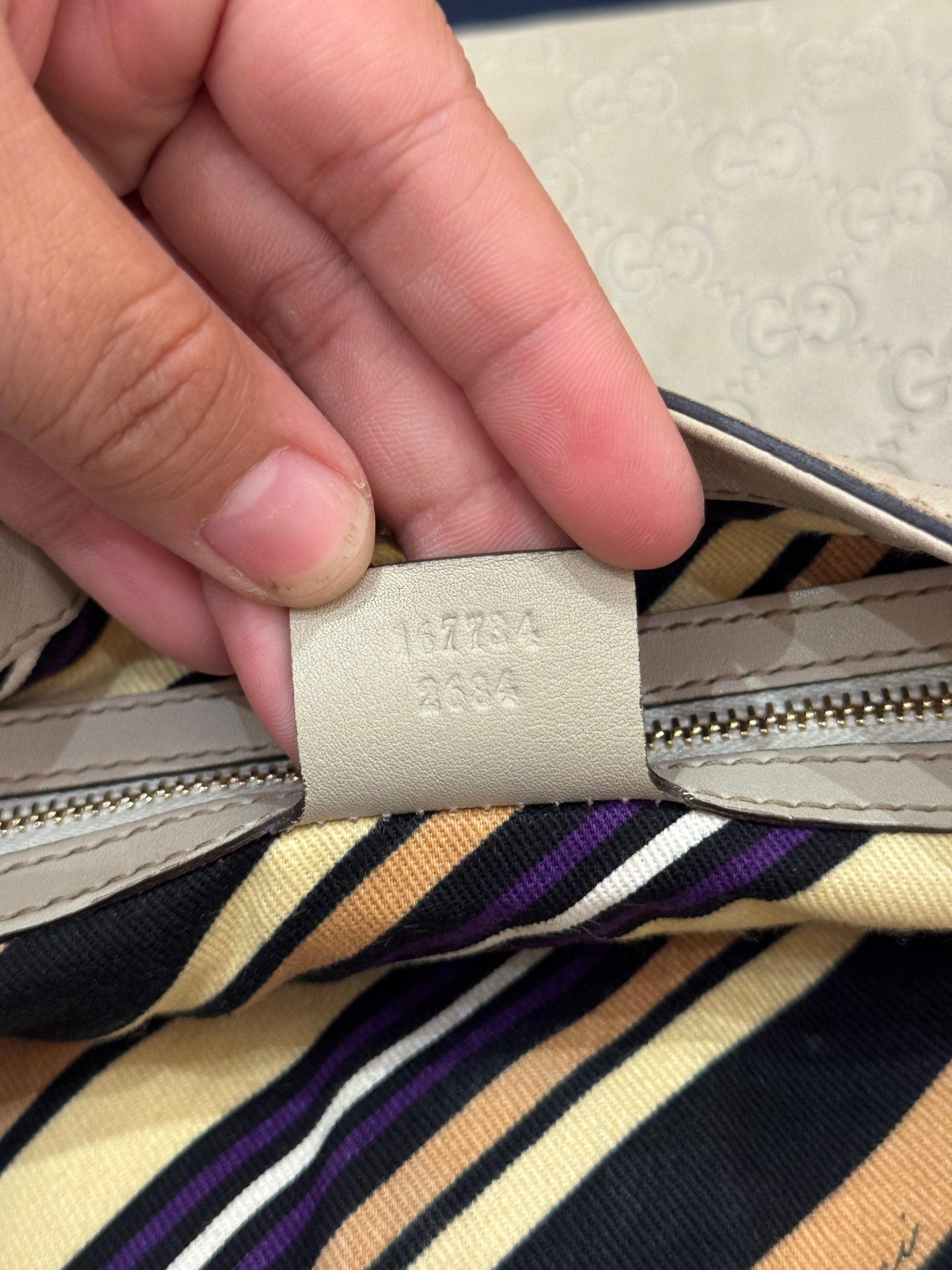 Gucci Britt Hobo Ivory
