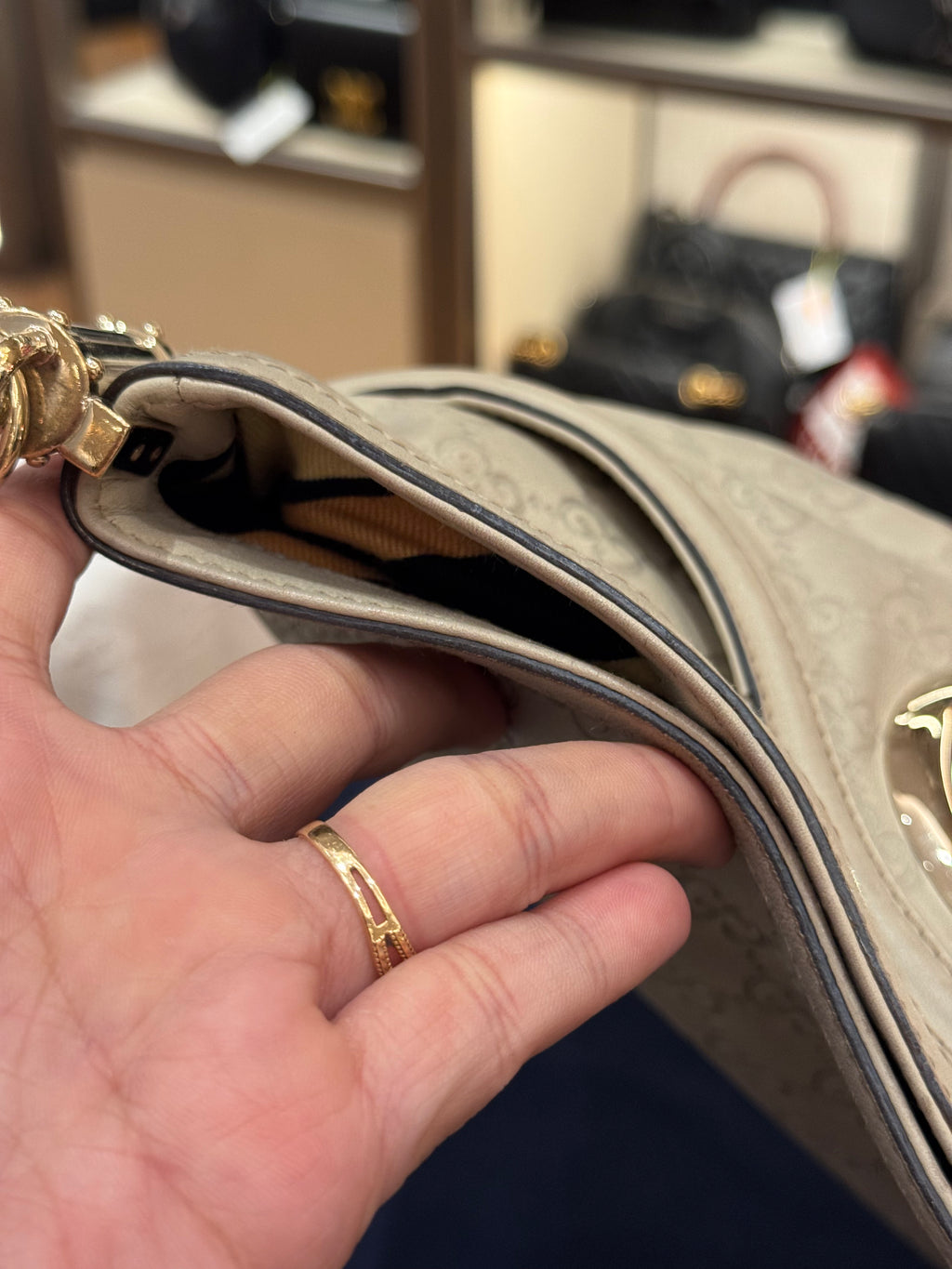 Gucci Britt Hobo Ivory