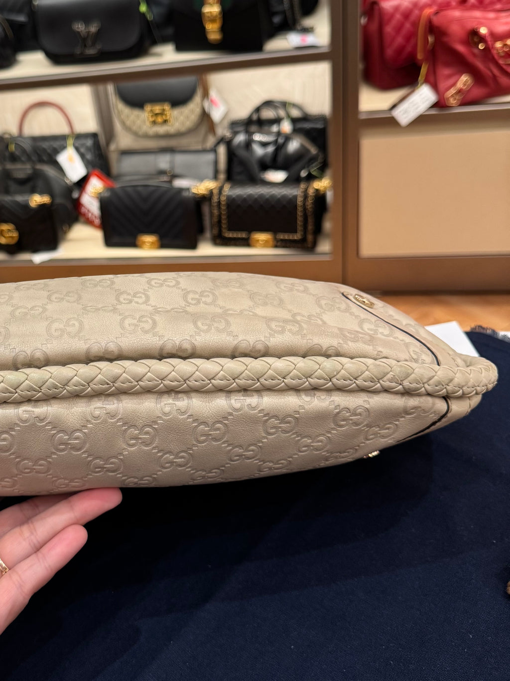 Gucci Britt Hobo Ivory