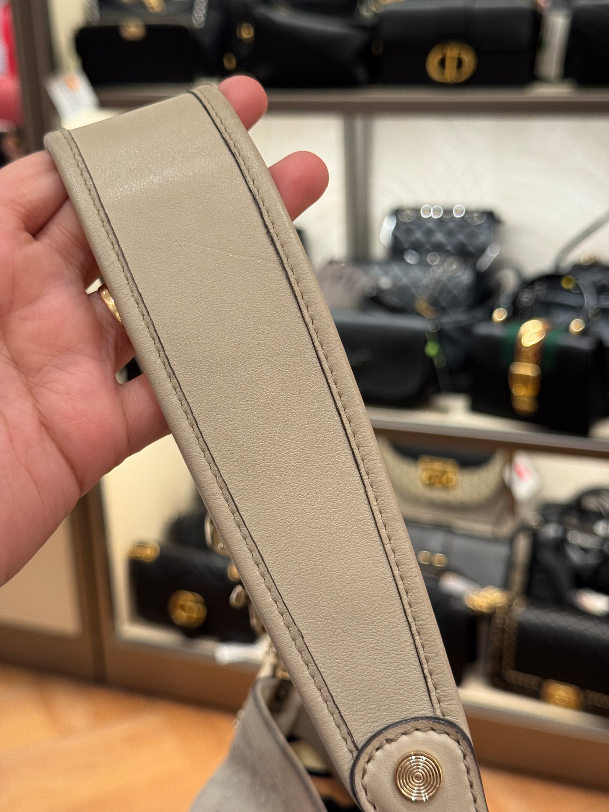 Gucci Britt Hobo Ivory
