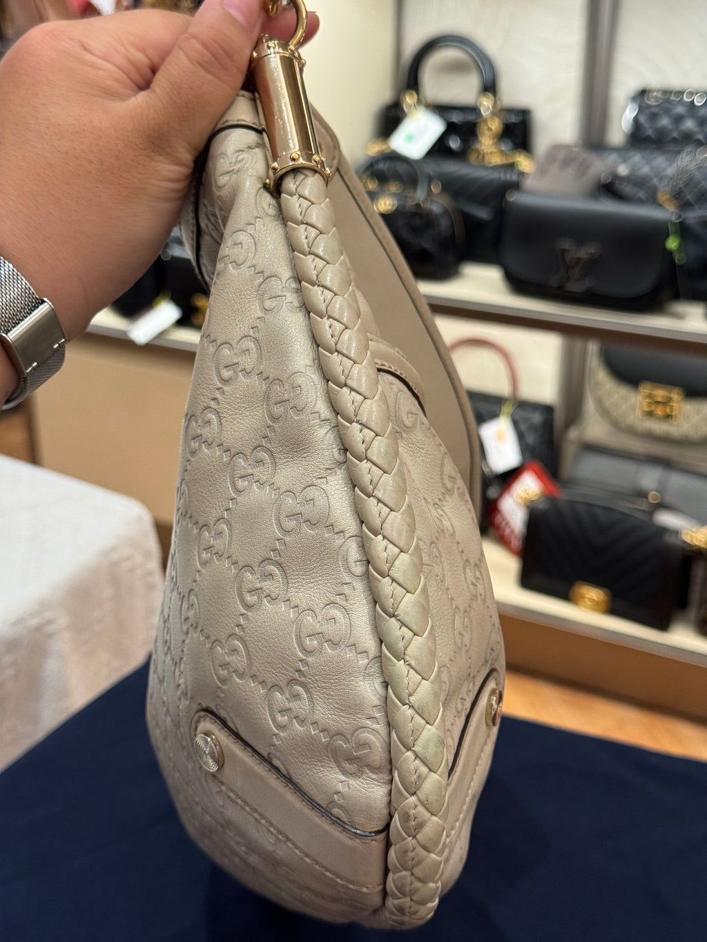 Gucci Britt Hobo Ivory