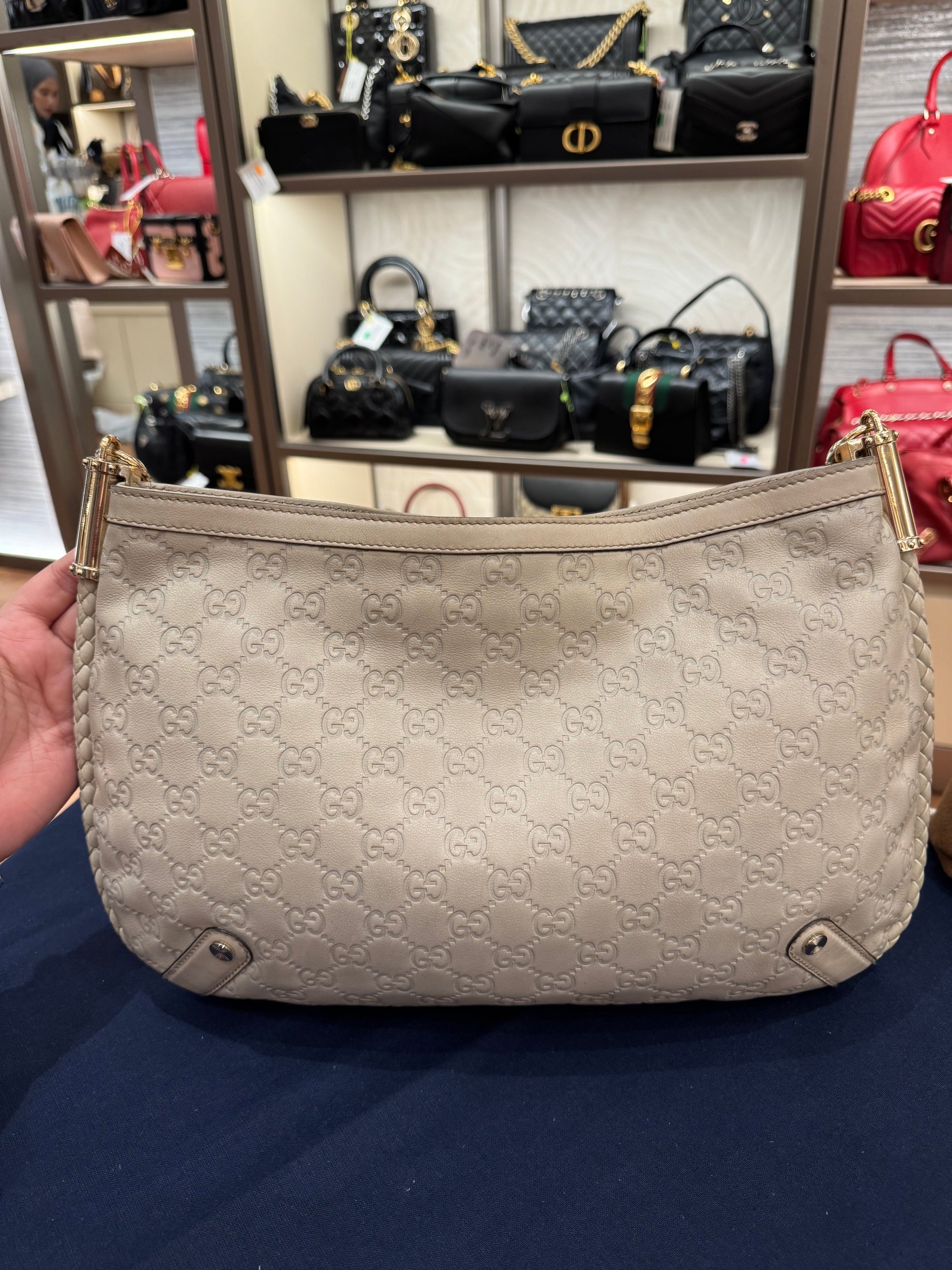 Gucci Britt Hobo Ivory