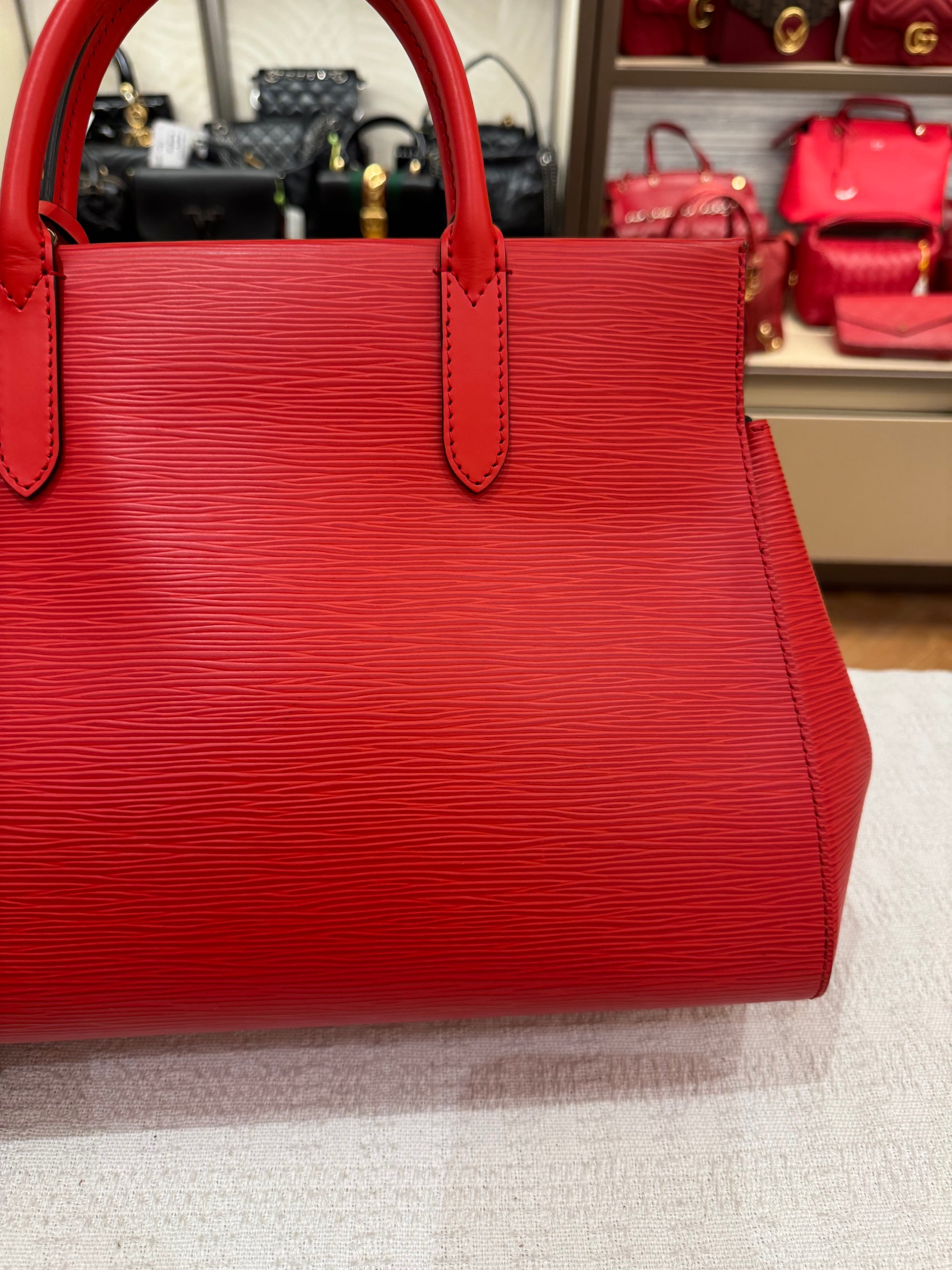Louis Vuitton Marly MM Epi Coquelicot