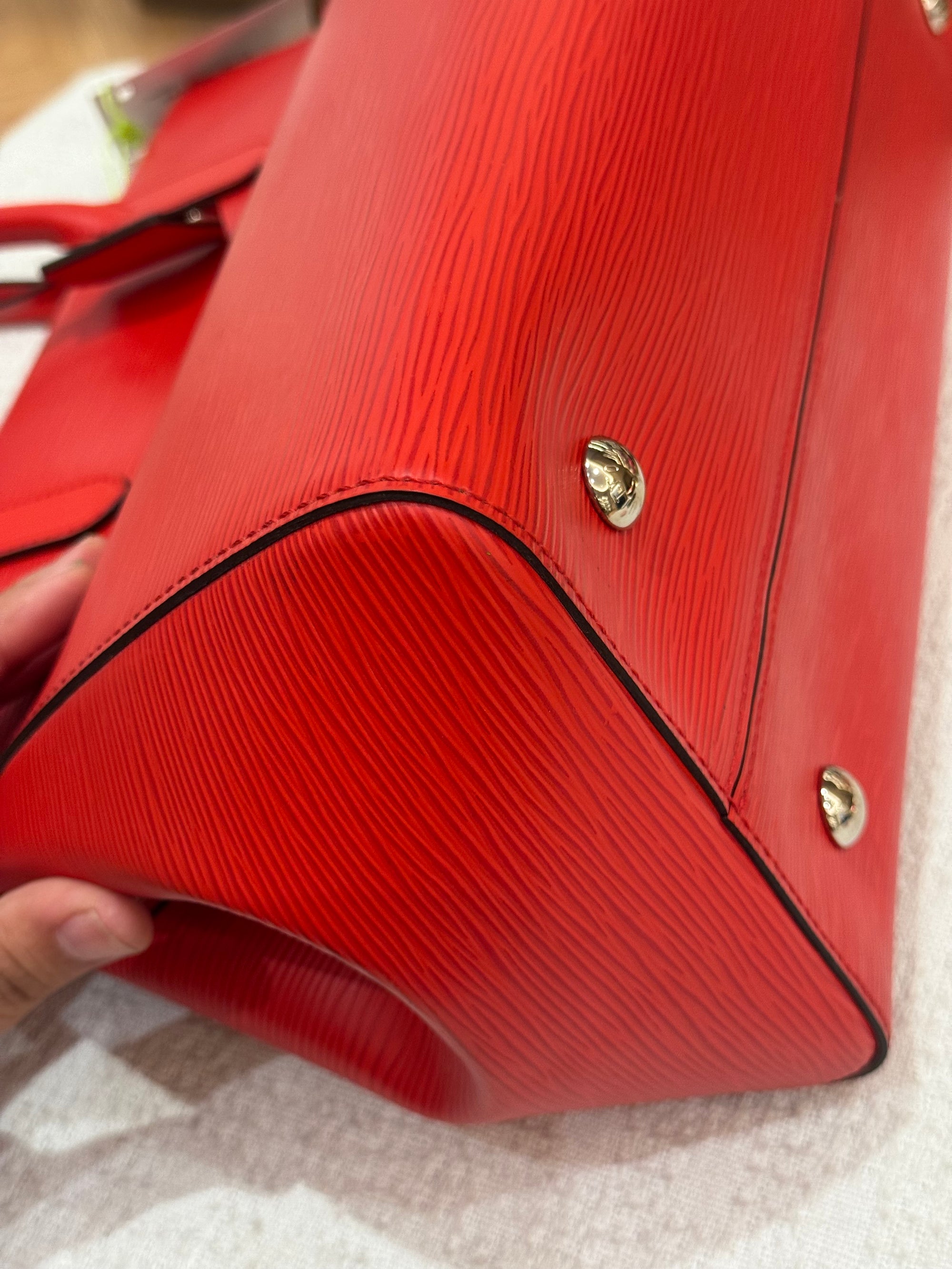 Louis Vuitton Marly MM Epi Coquelicot