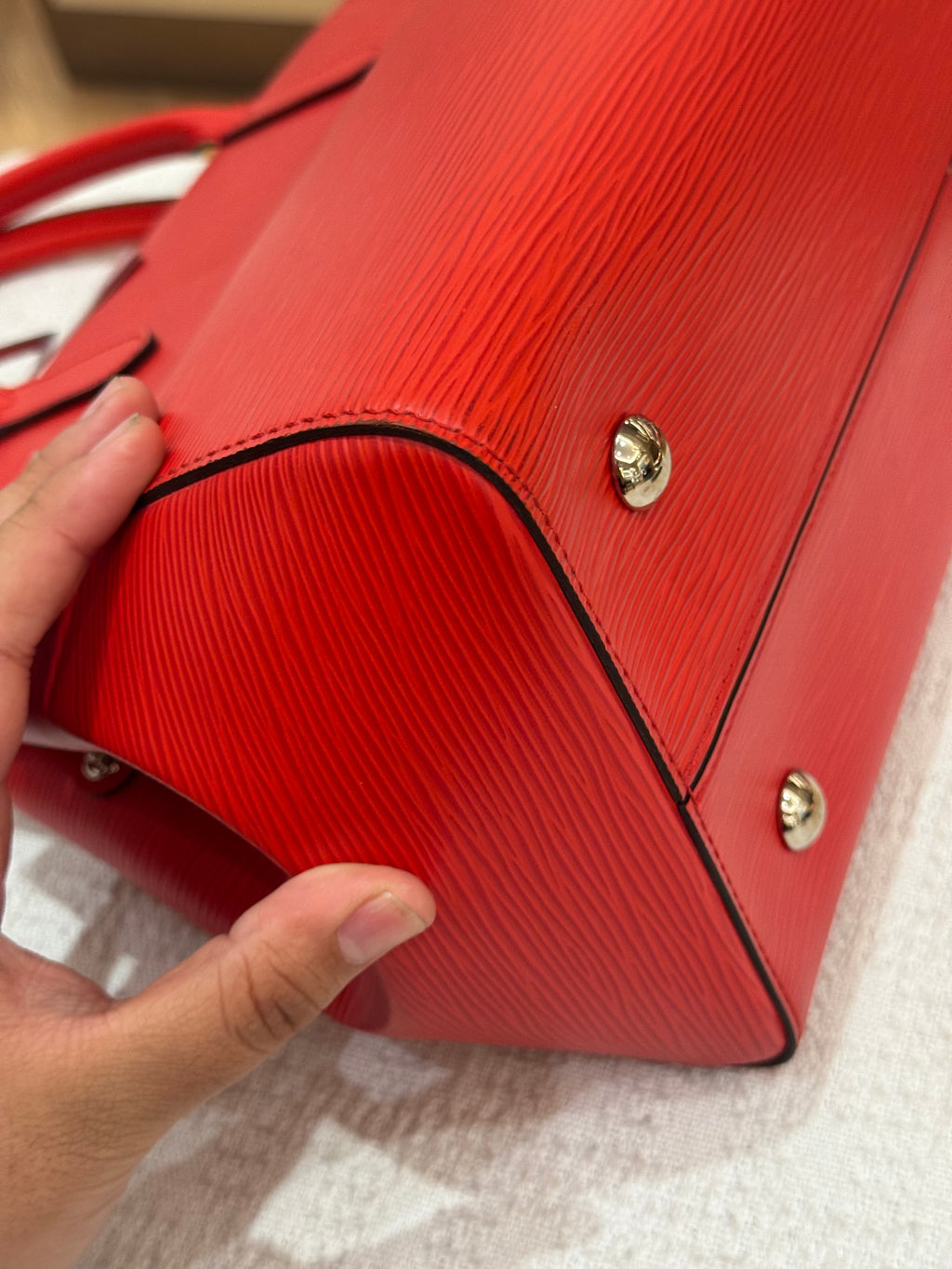 Louis Vuitton Marly MM Epi Coquelicot
