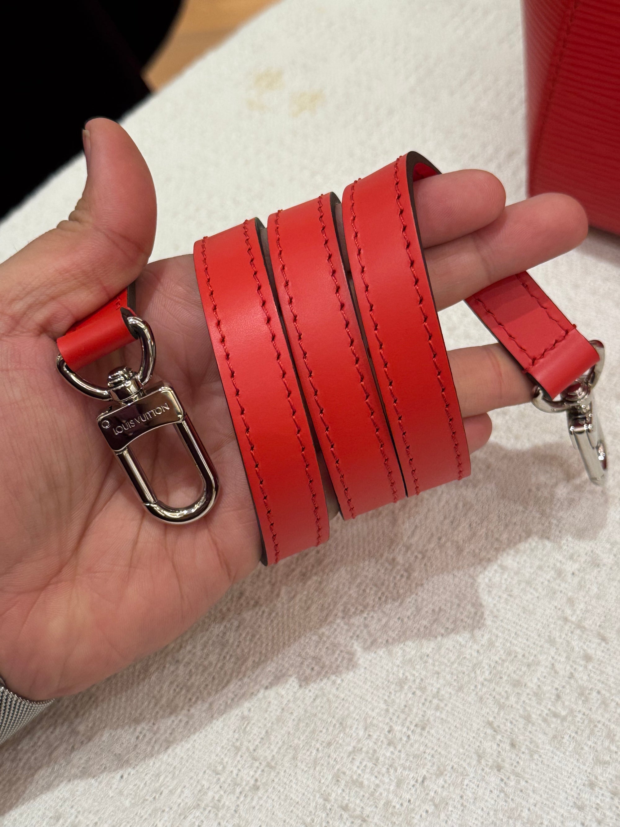 Louis Vuitton Marly MM Epi Coquelicot