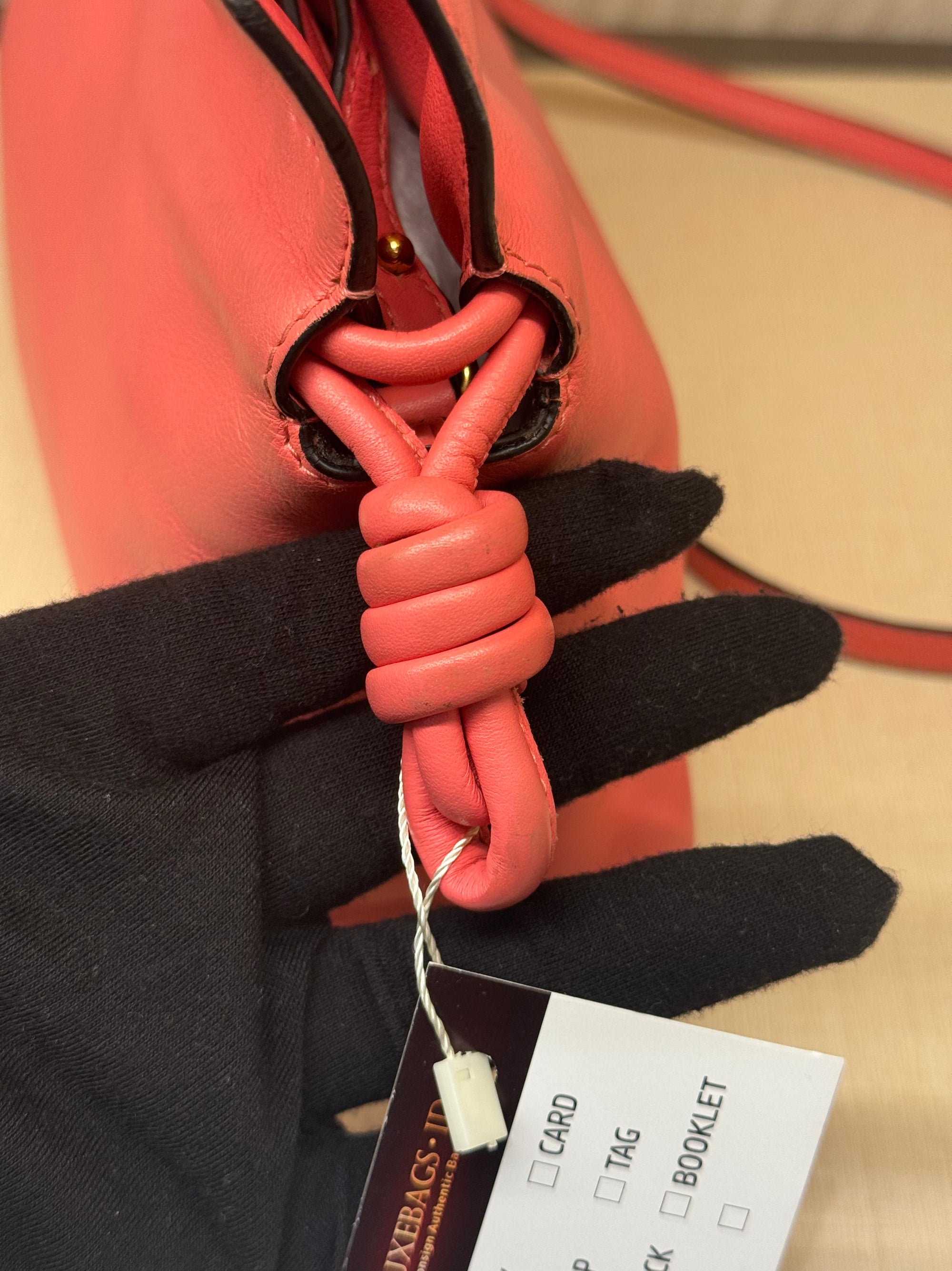 Loewe Flamenco