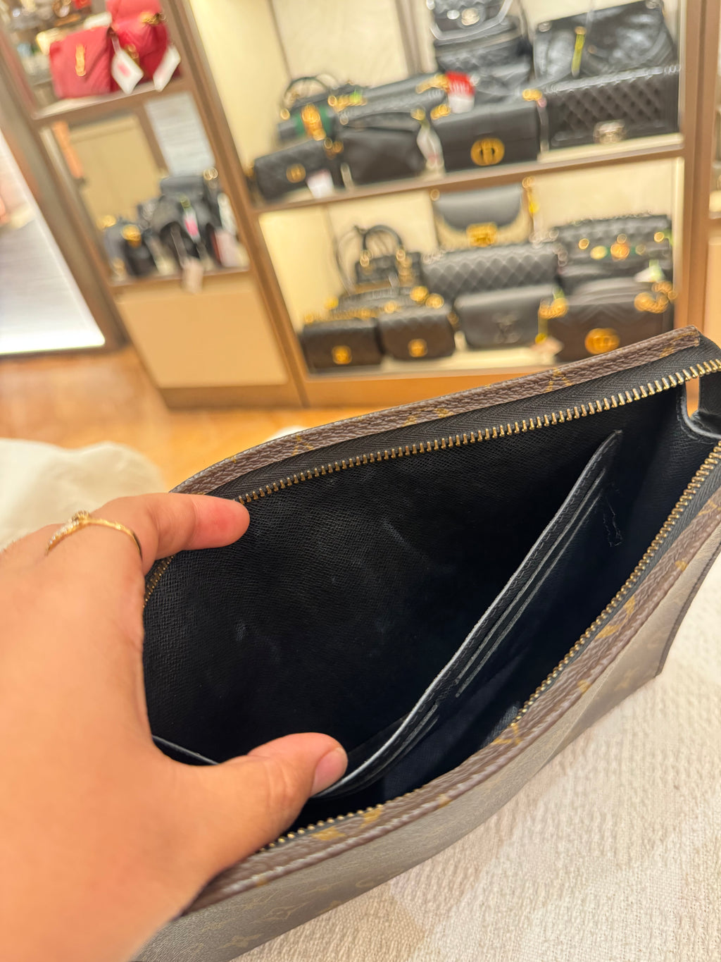 Louis Vuitton Toiletry Monogram