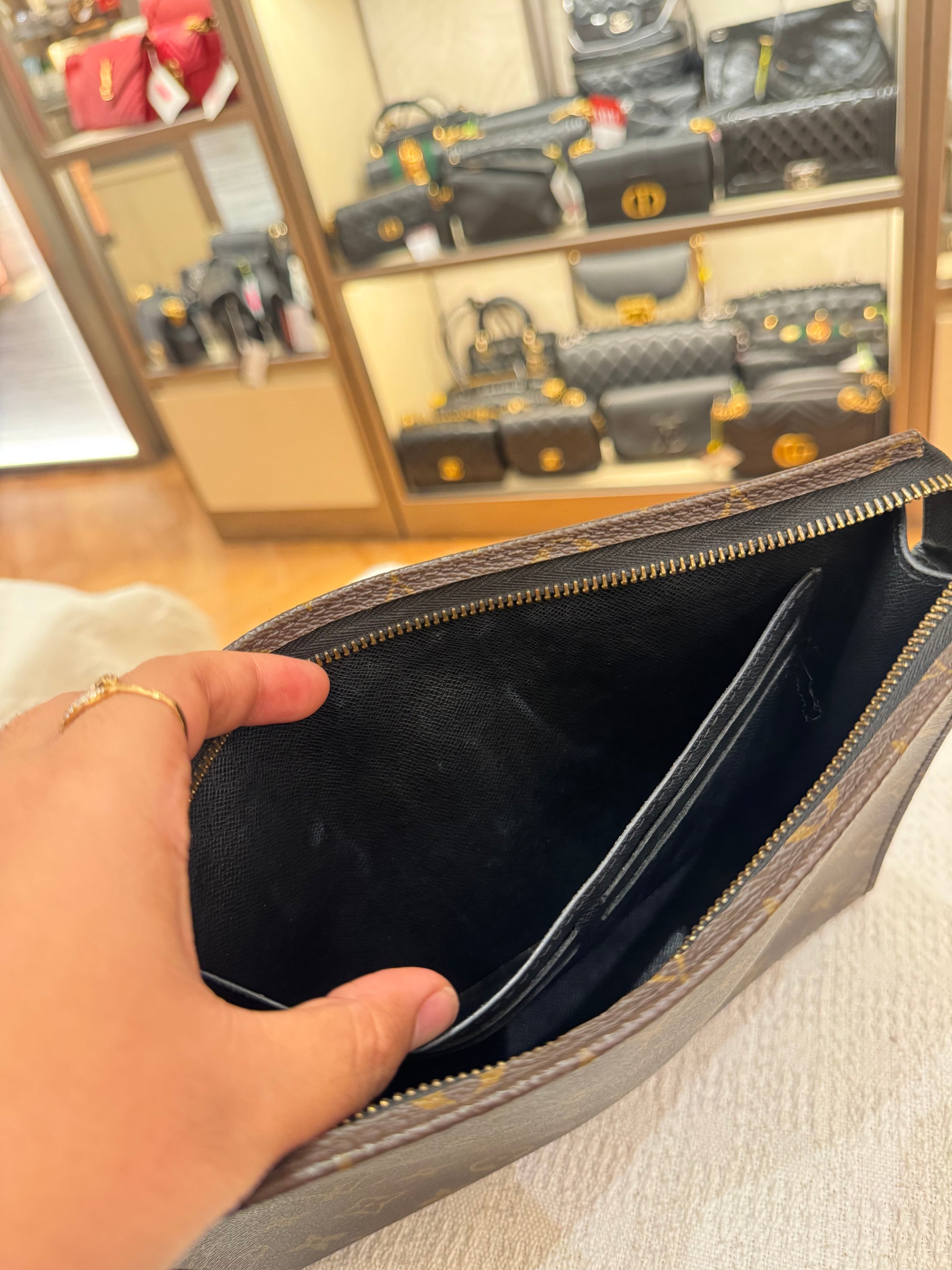 Louis Vuitton Toiletry Monogram