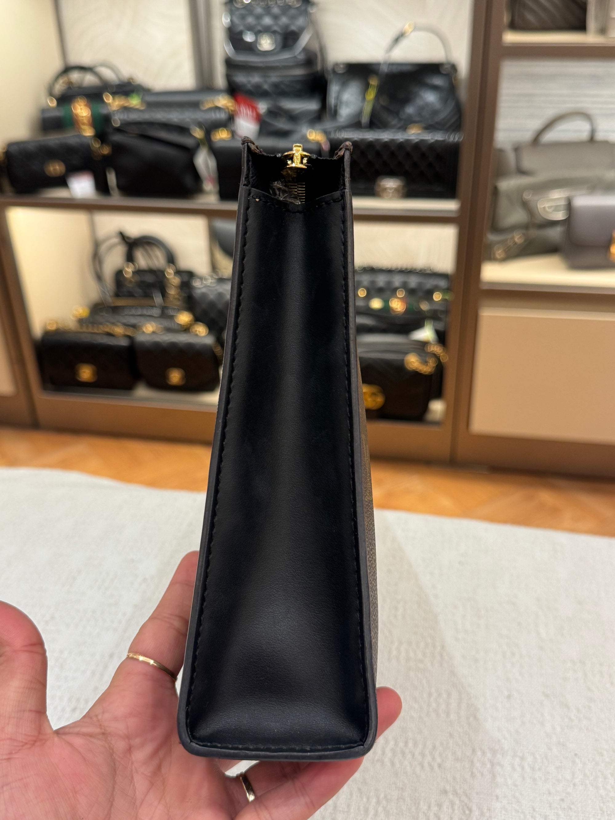 Louis Vuitton Toiletry Monogram