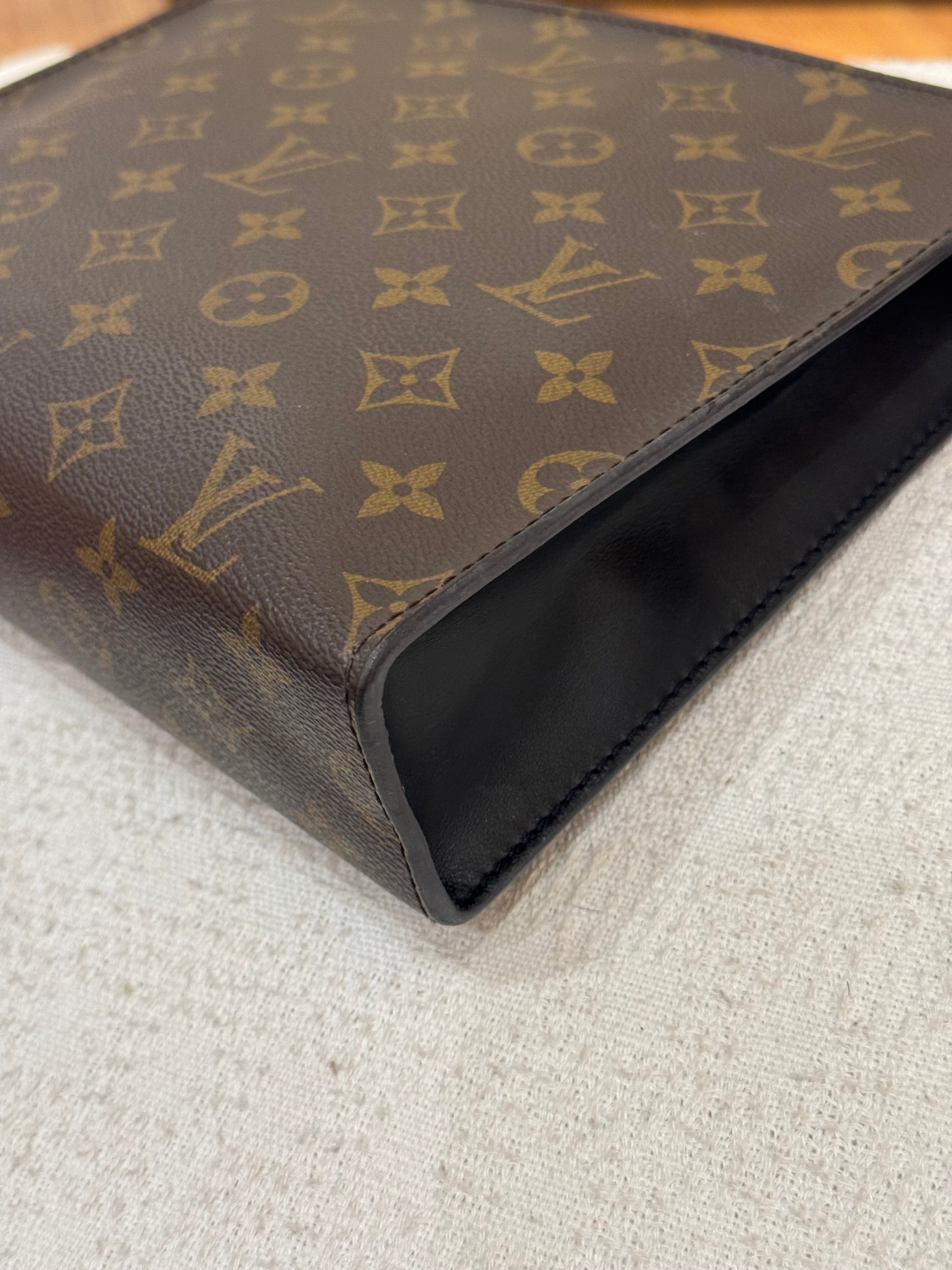 Louis Vuitton Toiletry Monogram