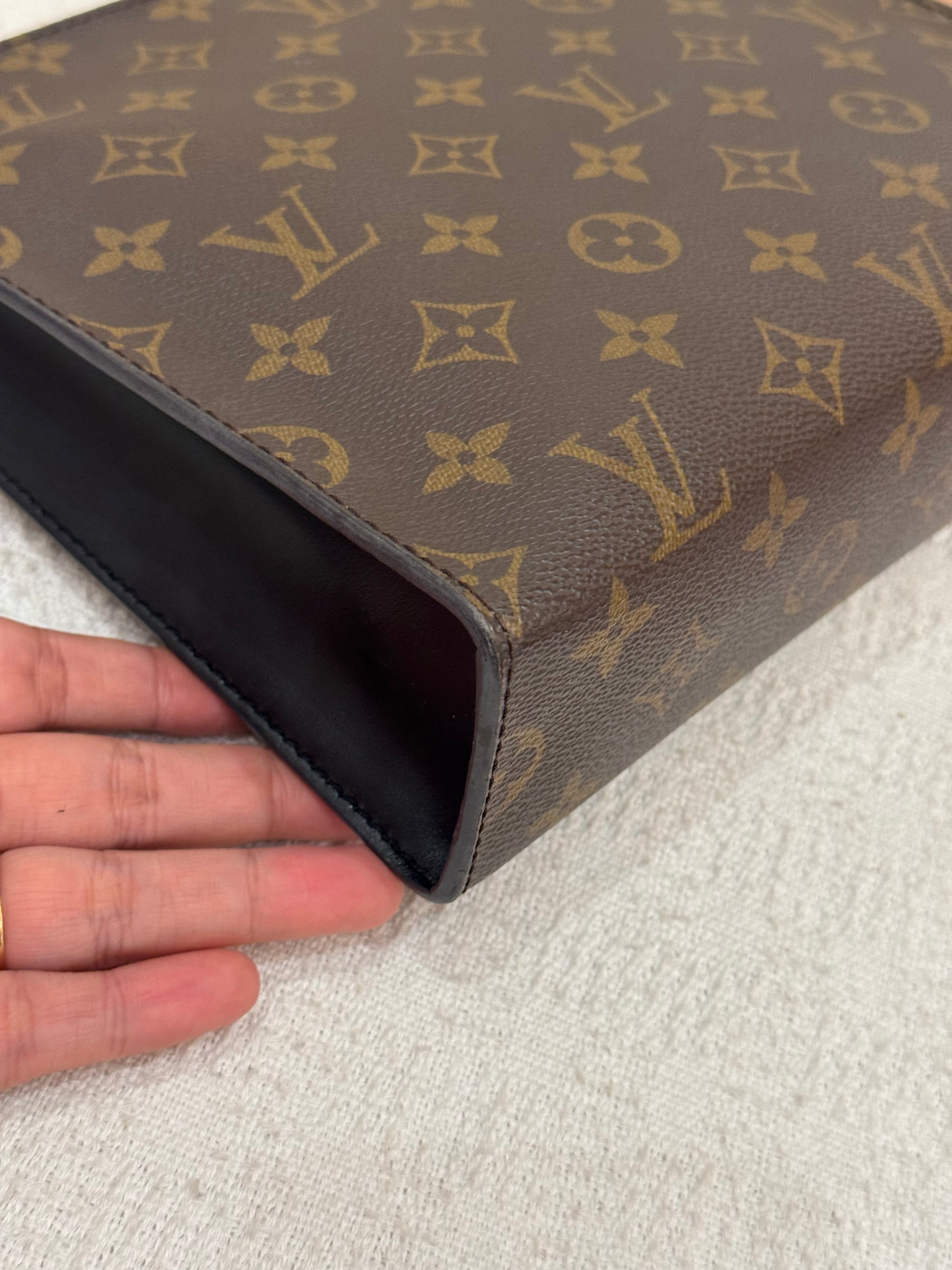 Louis Vuitton Toiletry Monogram
