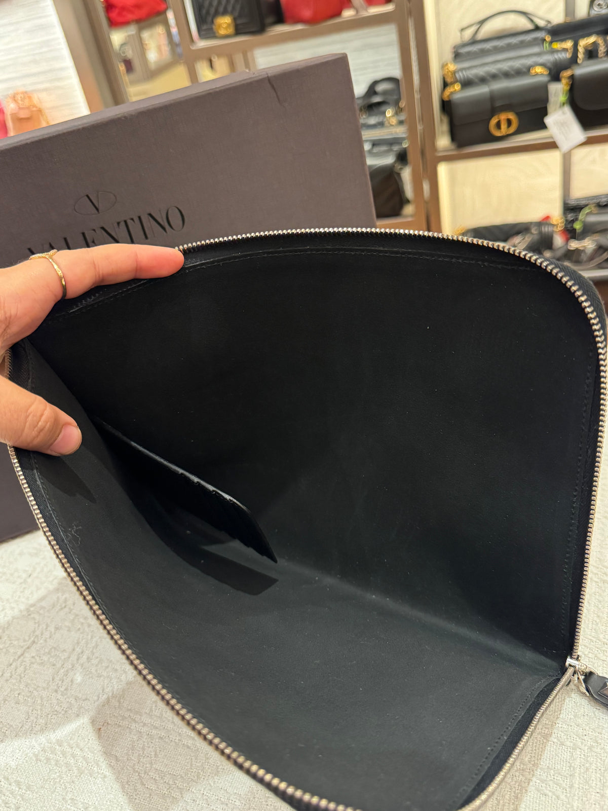 Valentino Clutch Gradasi