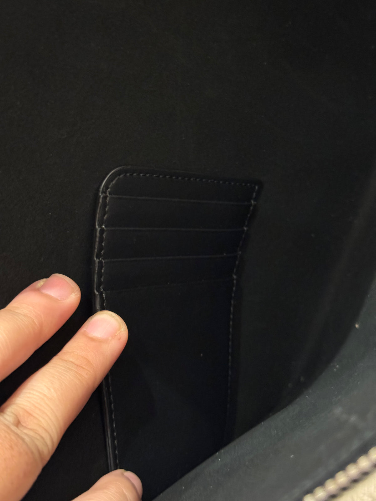 Valentino Clutch Gradasi