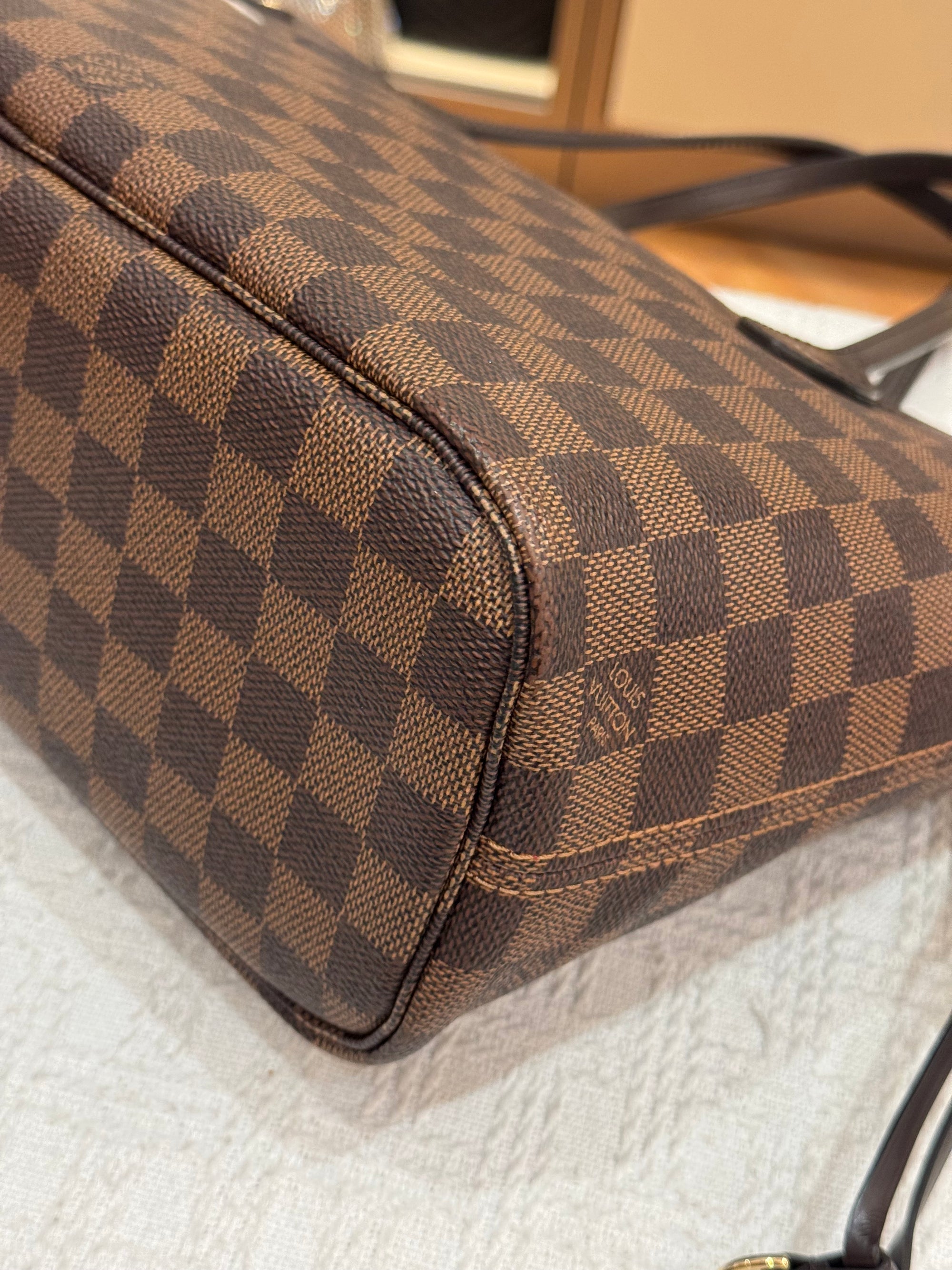 Louis Vuitton Neverfull PM Damier