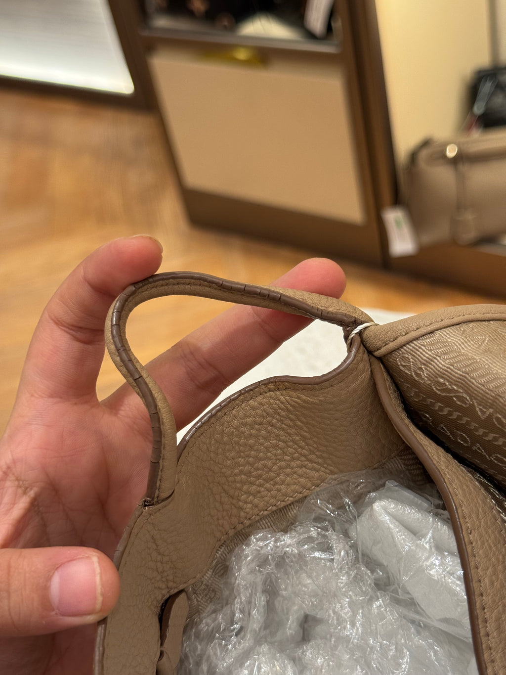 Prada Vitello Daino Cammeo