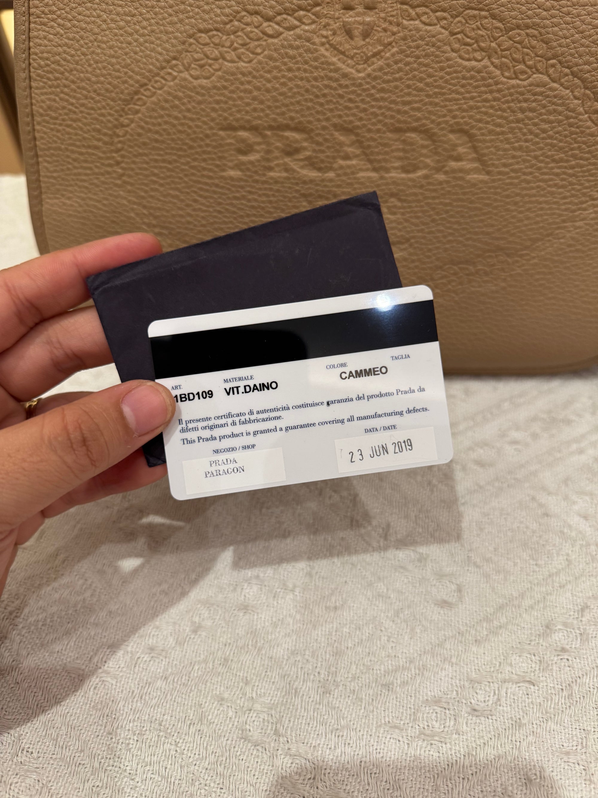 Prada Vitello Daino Cammeo