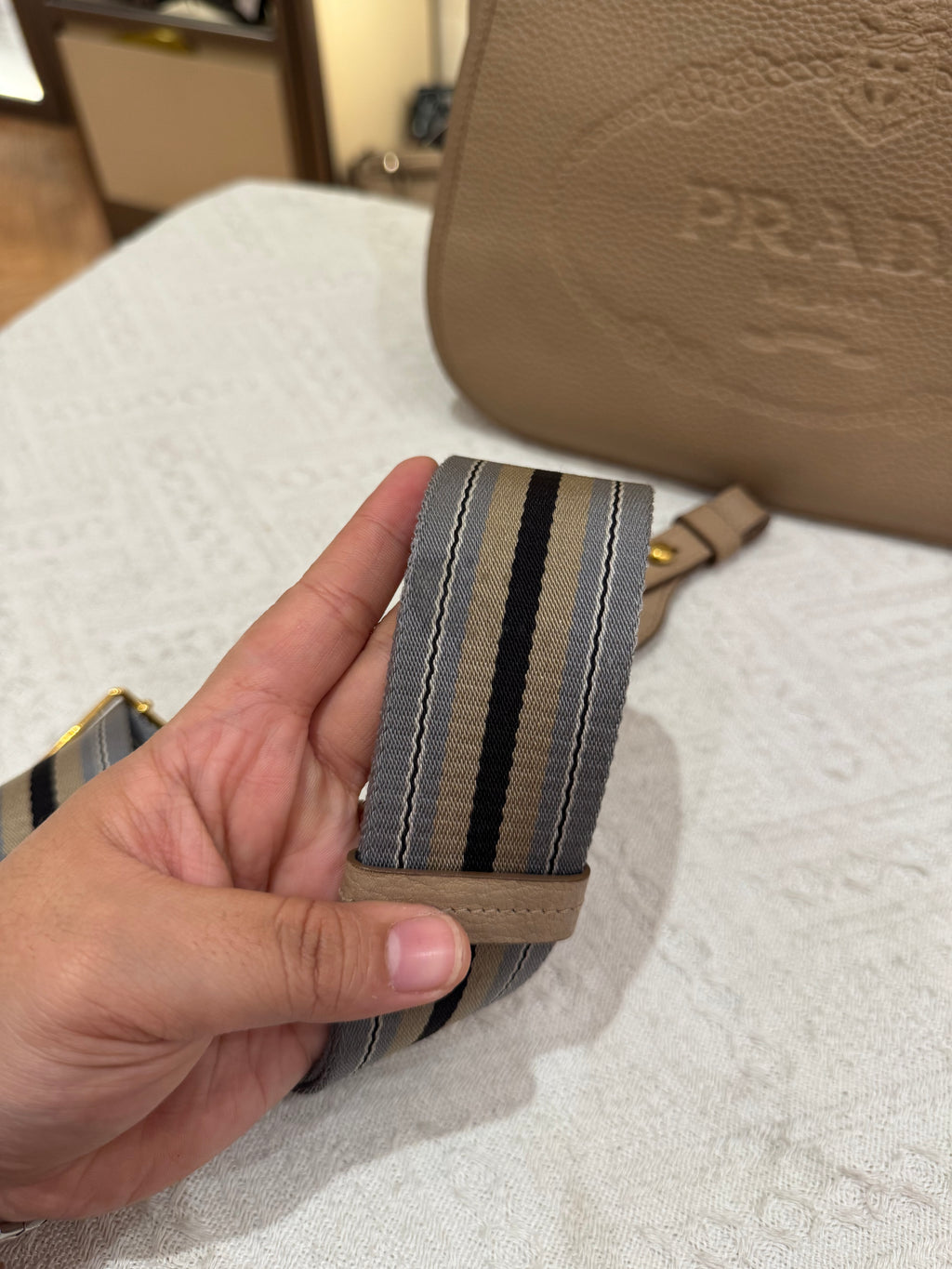 Prada Vitello Daino Cammeo