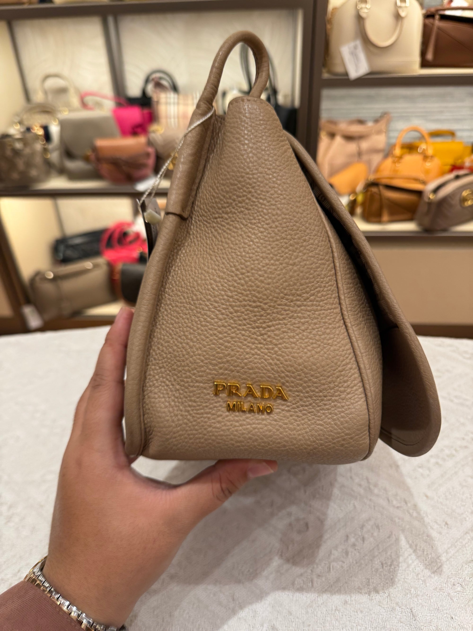 Prada Vitello Daino Cammeo