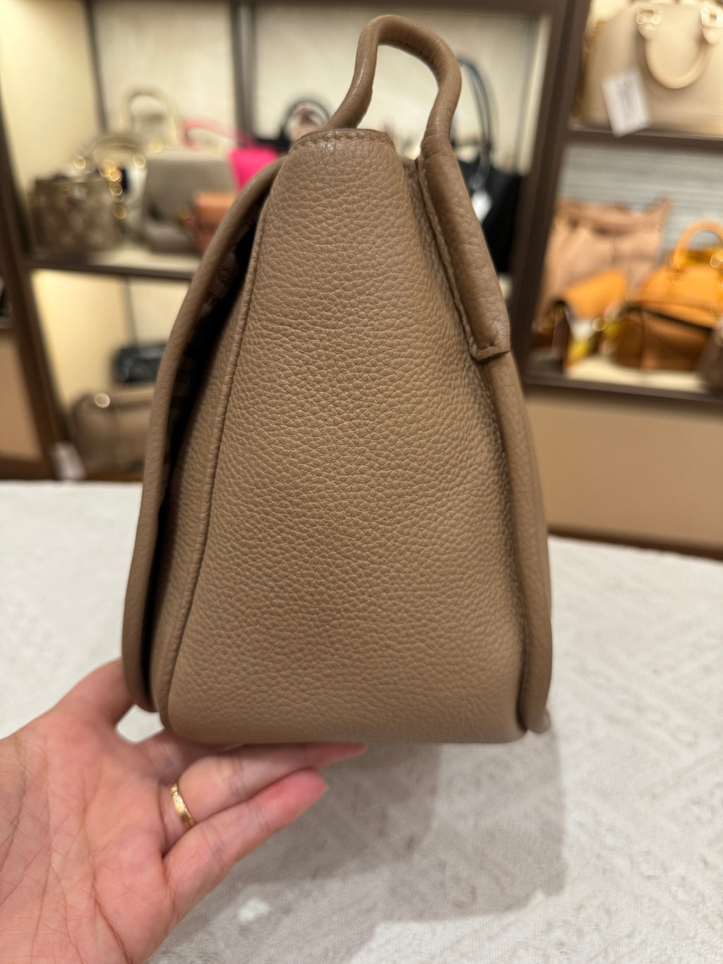 Prada Vitello Daino Cammeo