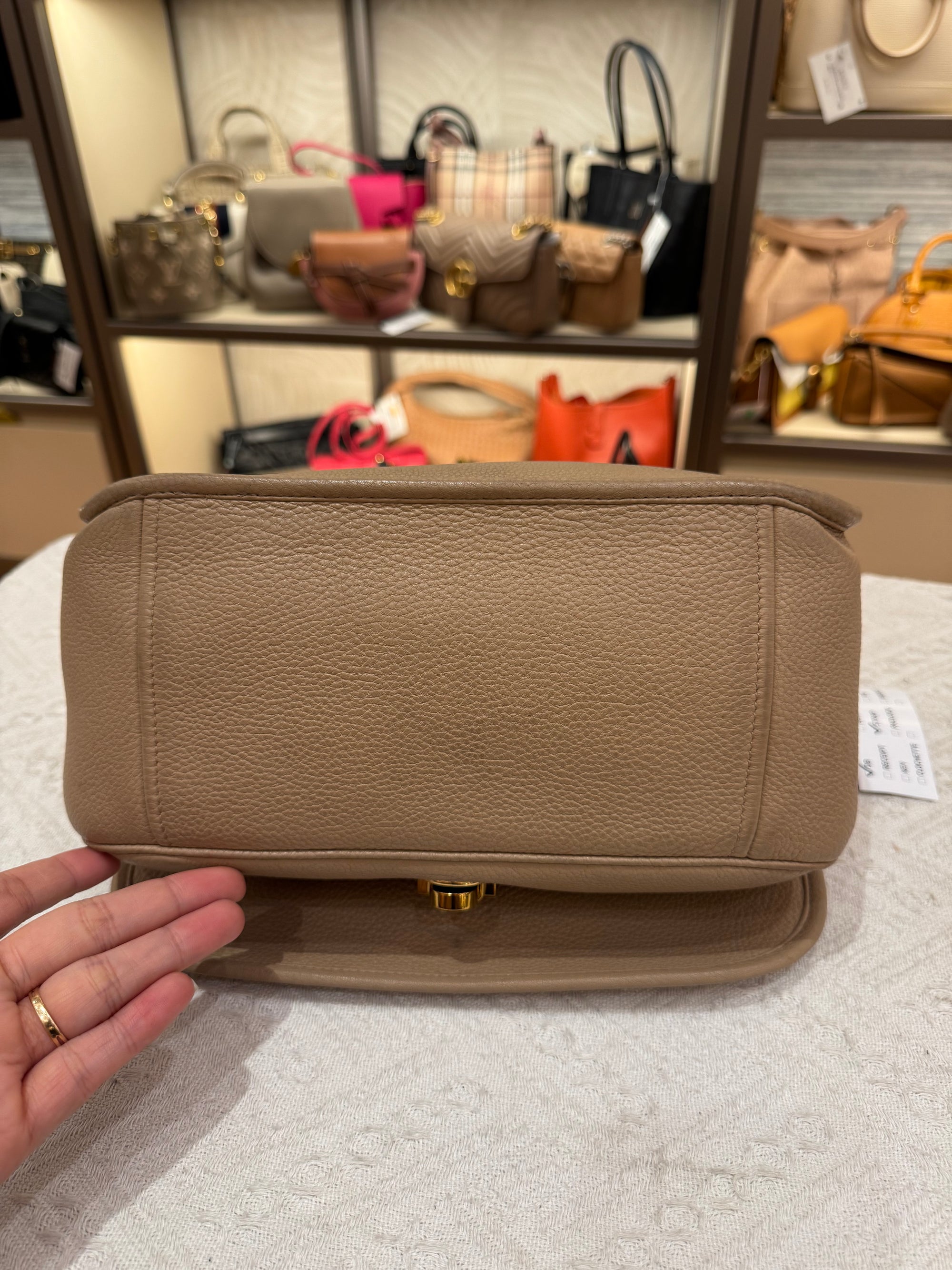 Prada Vitello Daino Cammeo