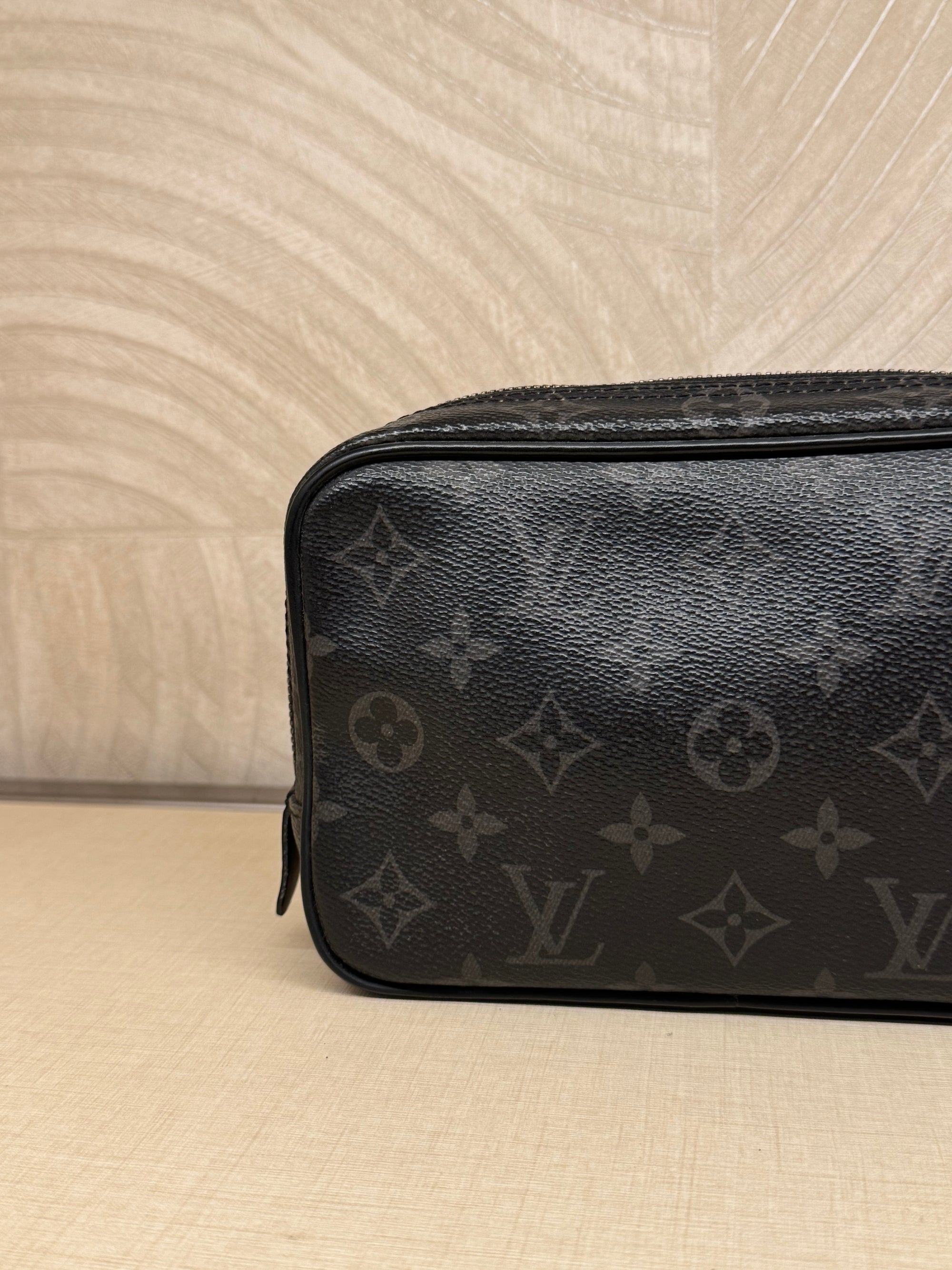 Louis Vuitton Pouch Monogram Eclipse