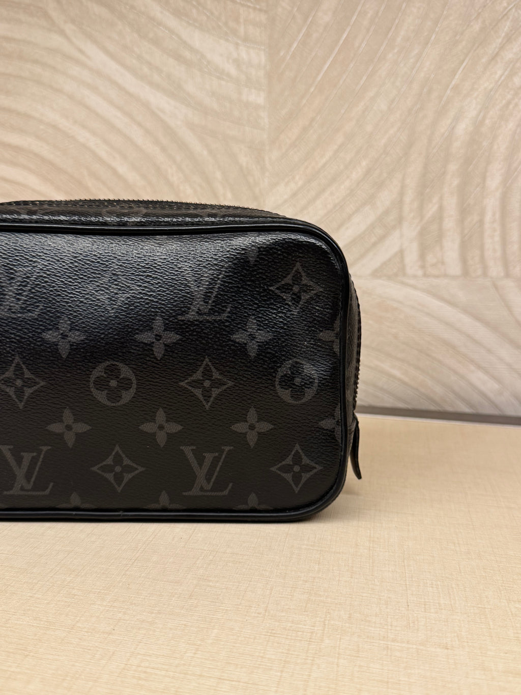 Louis Vuitton Pouch Monogram Eclipse