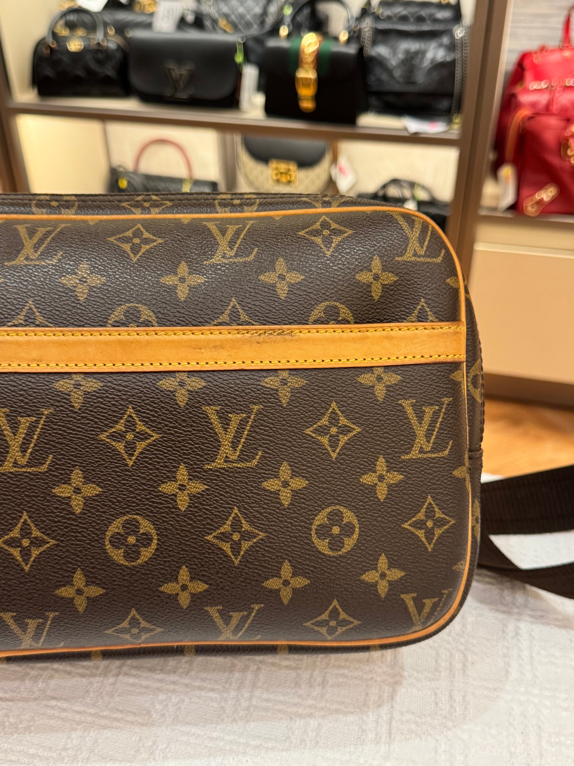 Louis Vuitton Reporter Monogram