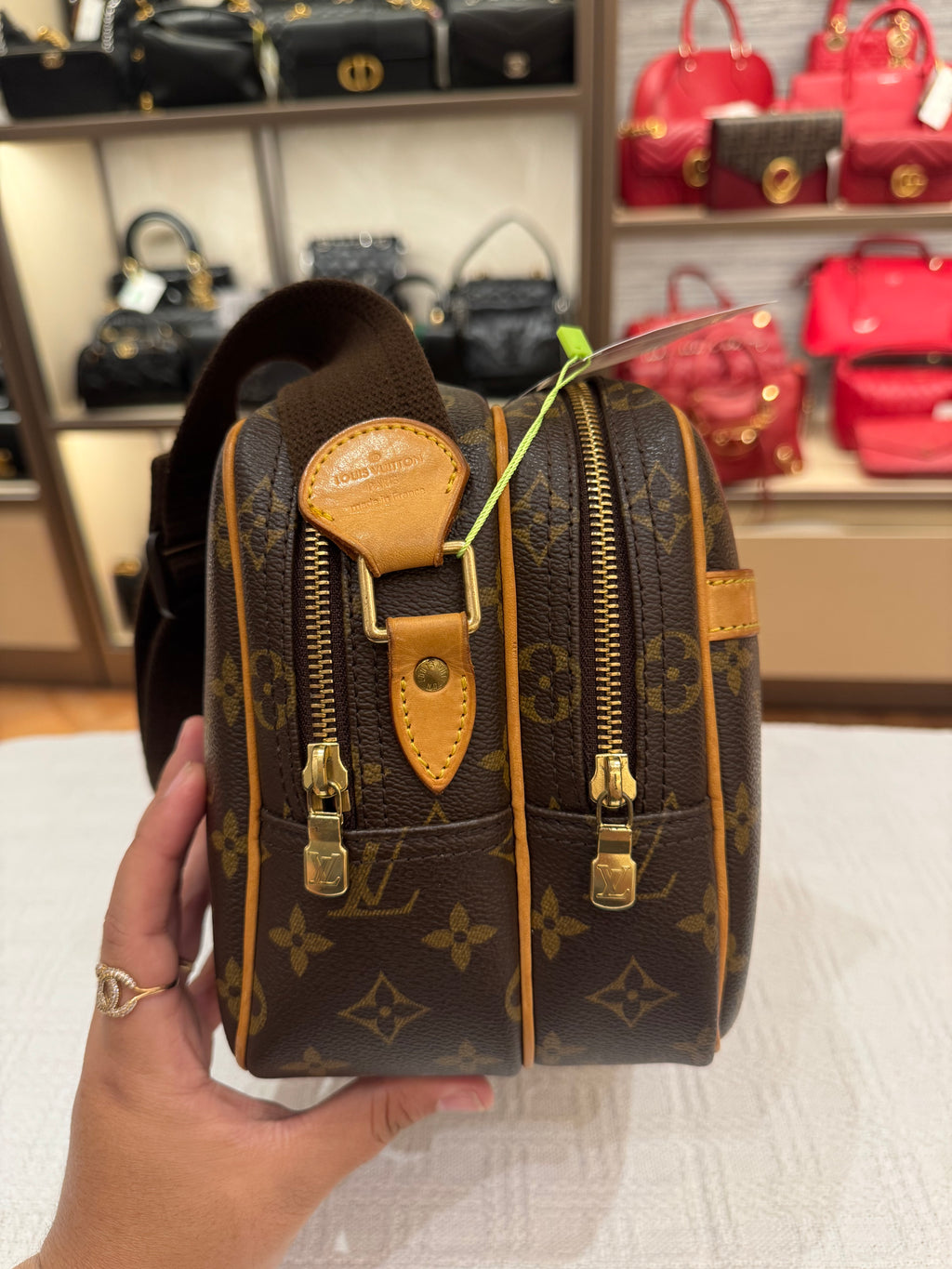 Louis Vuitton Reporter Monogram