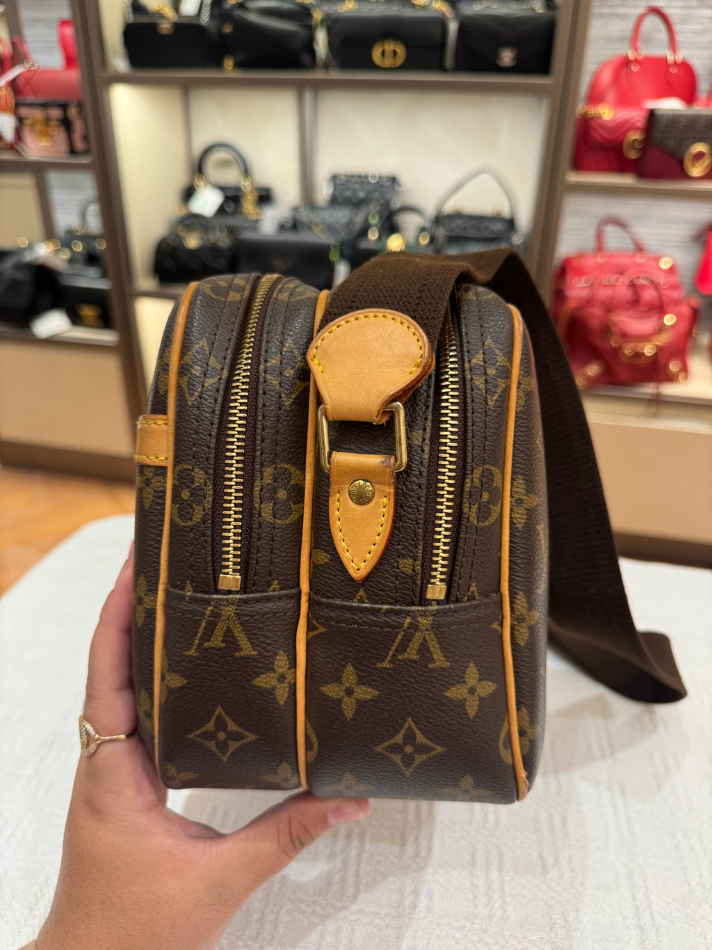 Louis Vuitton Reporter Monogram