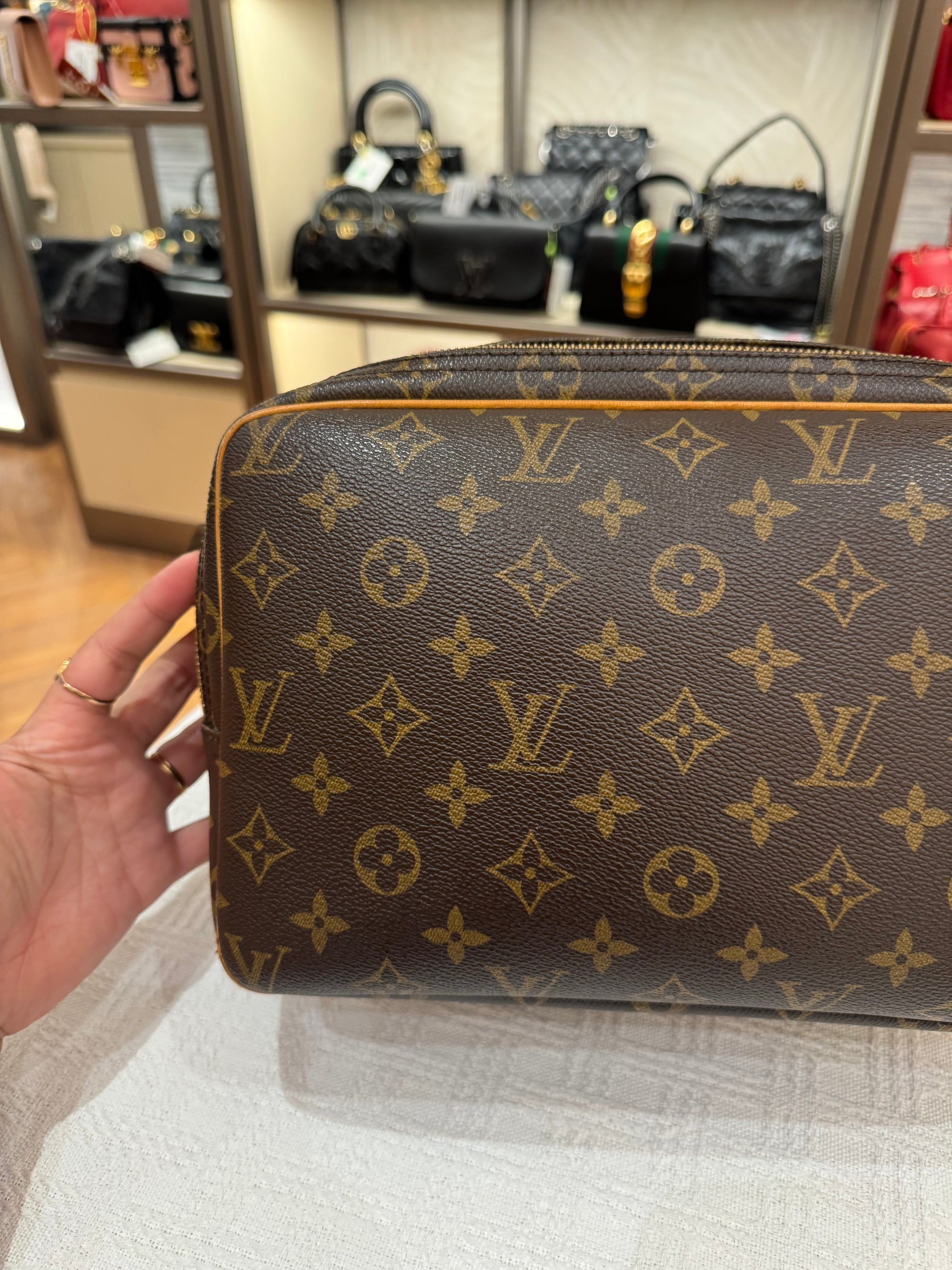 Louis Vuitton Reporter Monogram