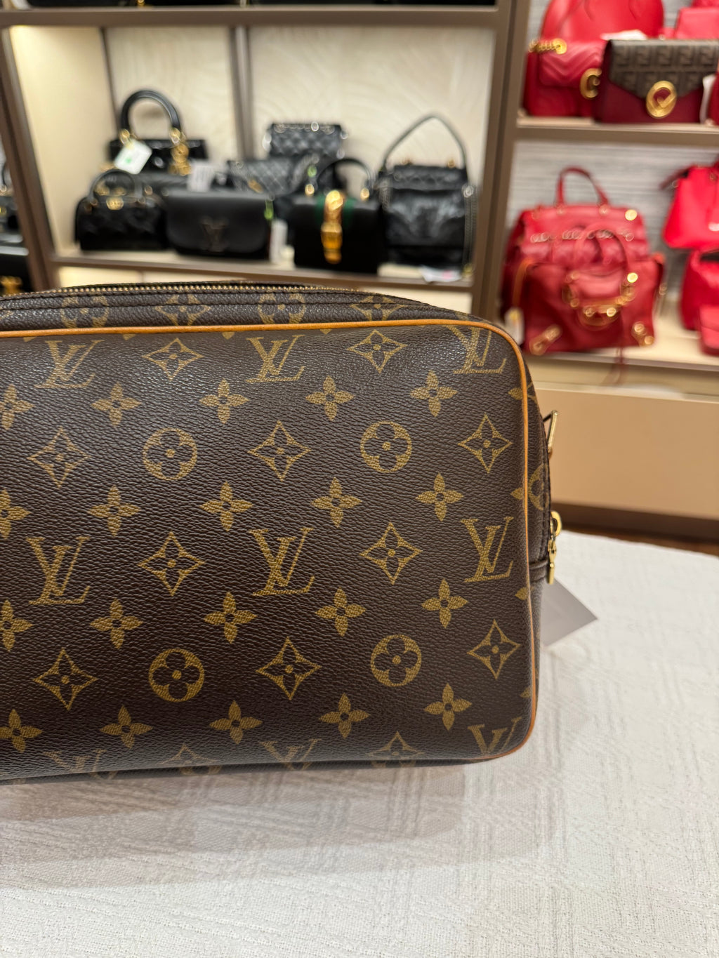 Louis Vuitton Reporter Monogram