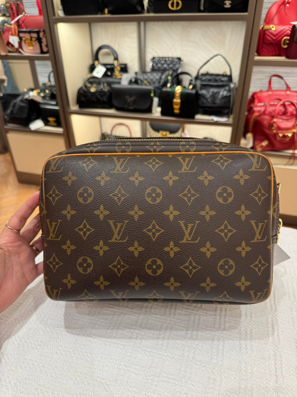 Louis Vuitton Reporter Monogram