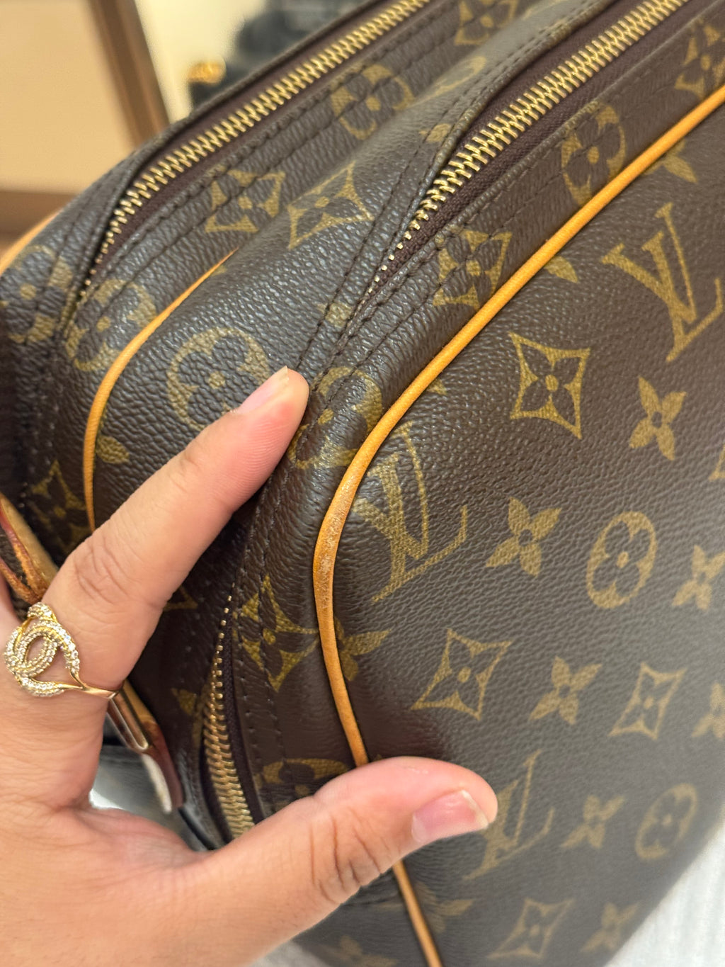 Louis Vuitton Reporter Monogram