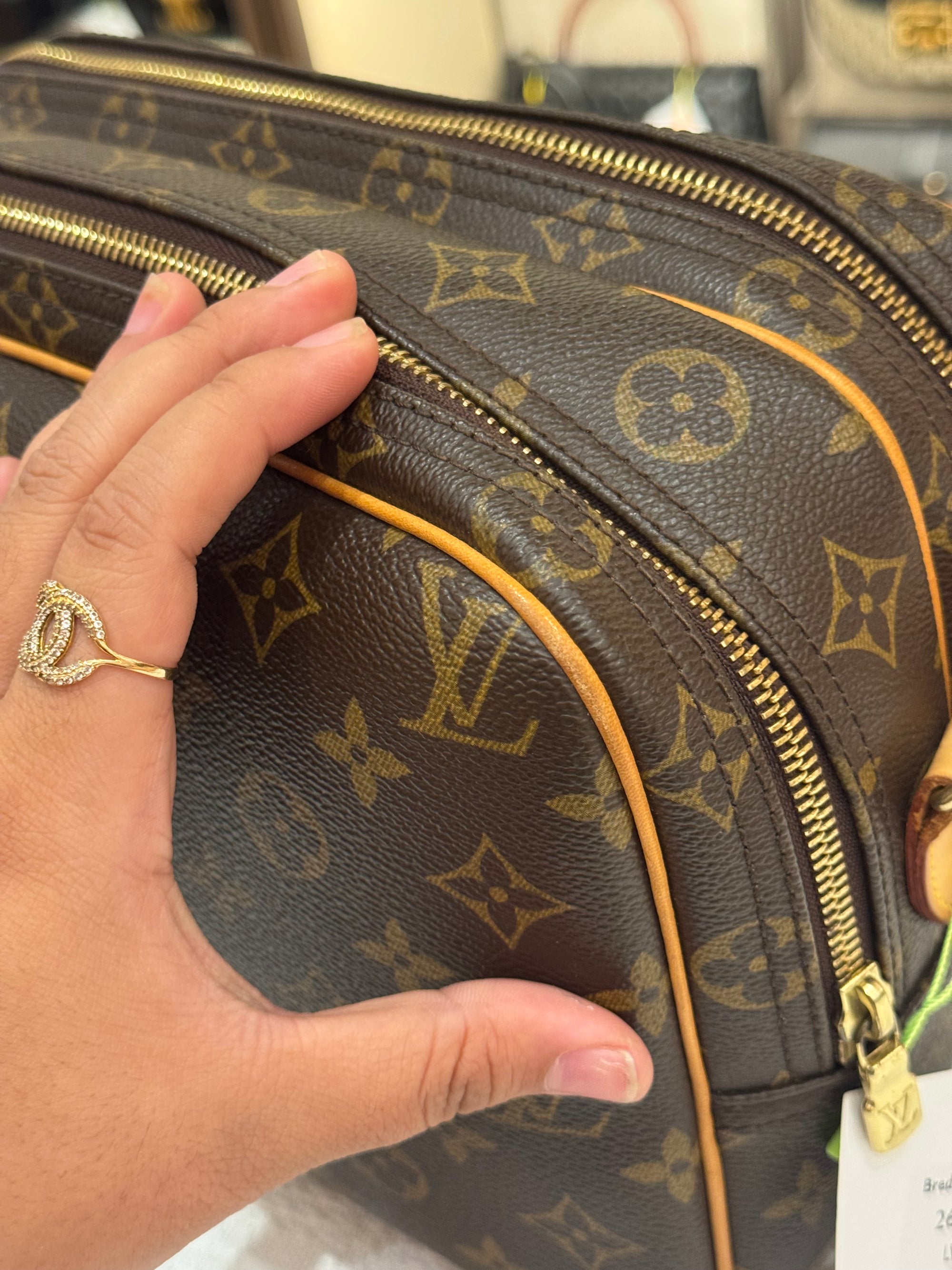 Louis Vuitton Reporter Monogram