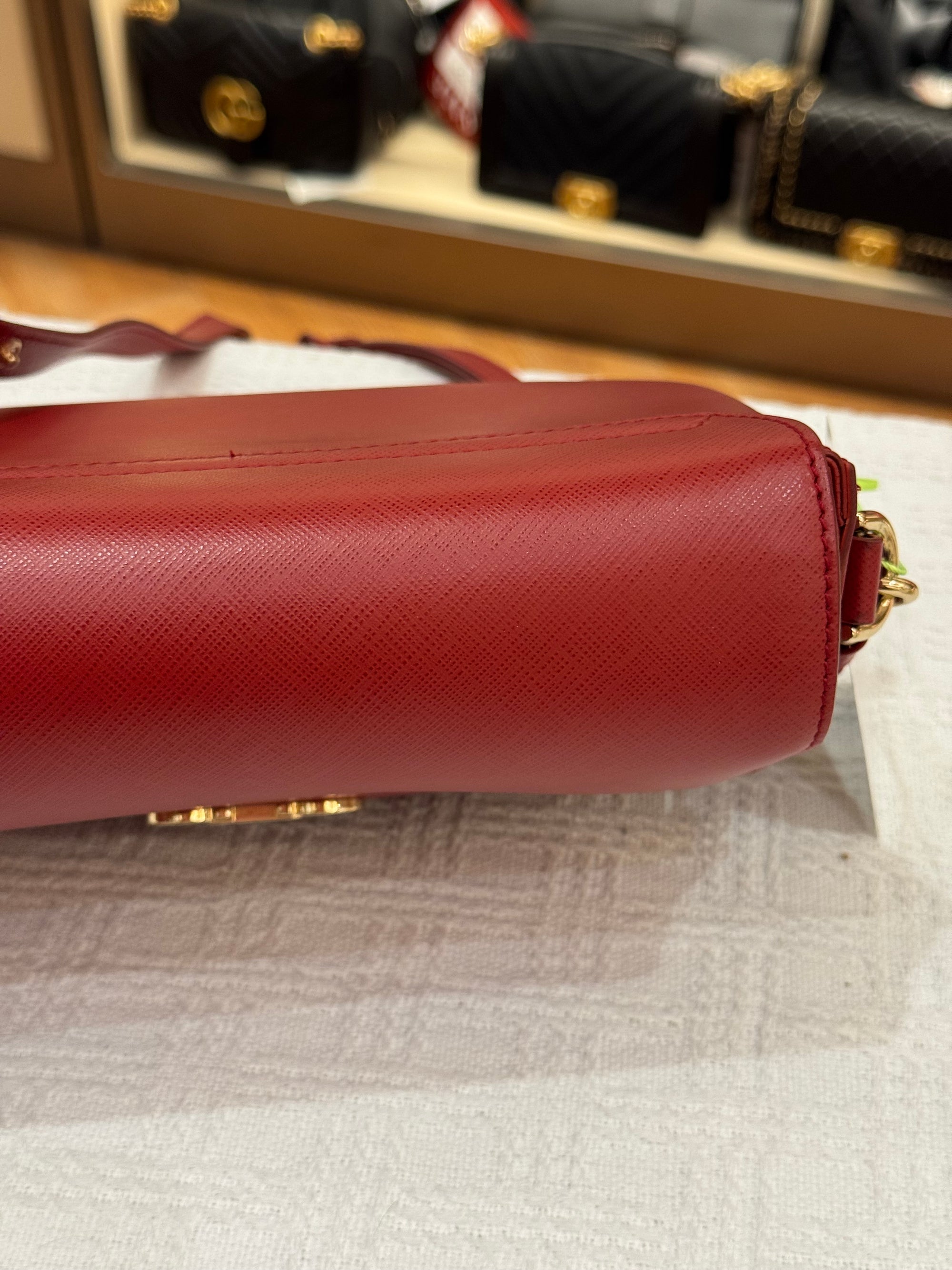 Salvatore Ferragamo Sandrine Rosso