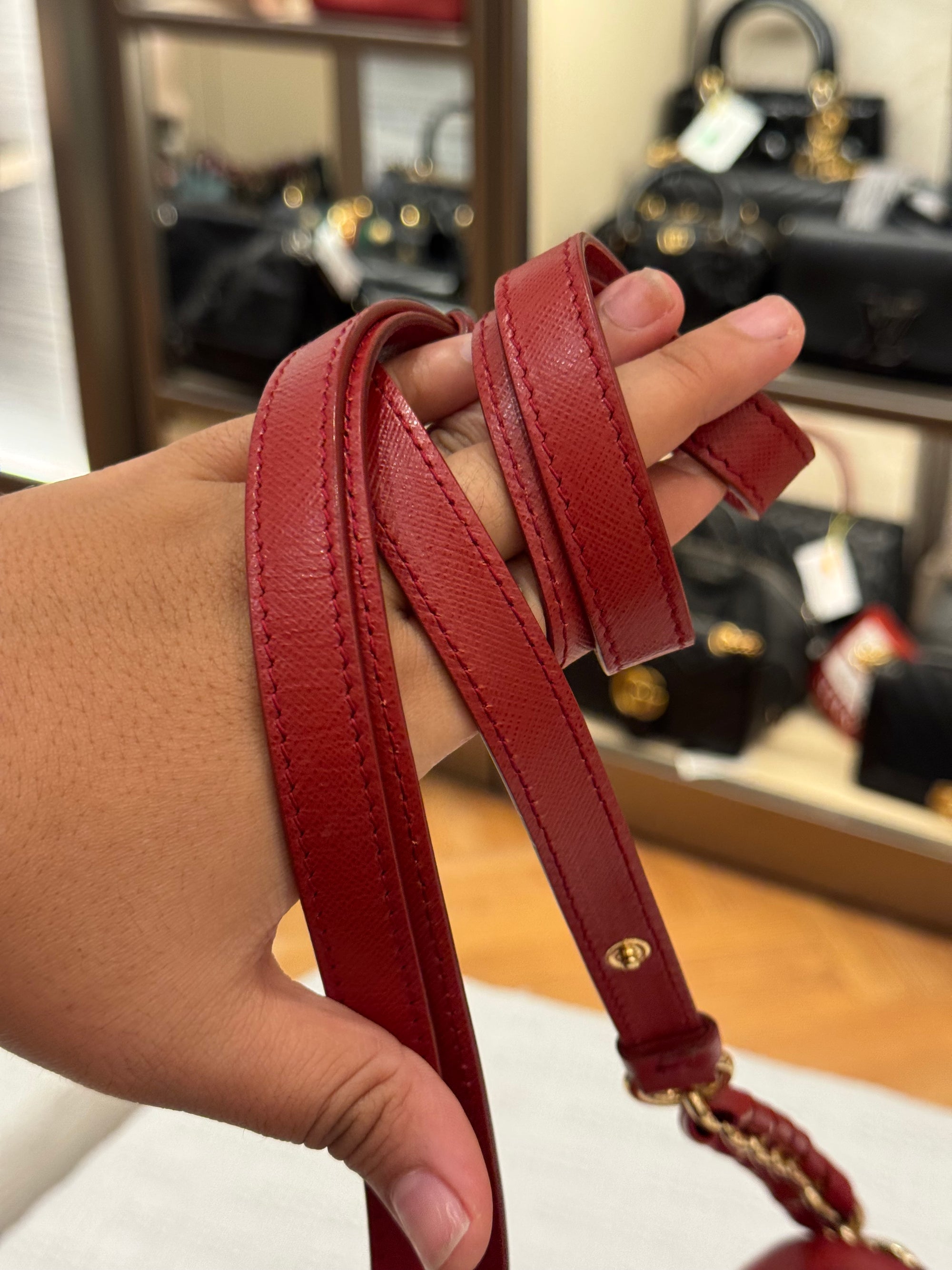 Salvatore Ferragamo Sandrine Rosso