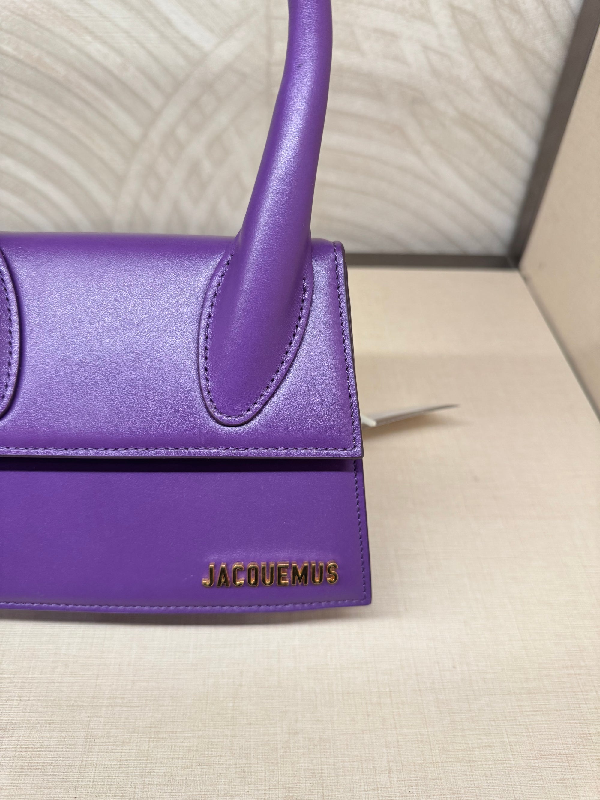 Jacquemus Le Chiquito Moyen