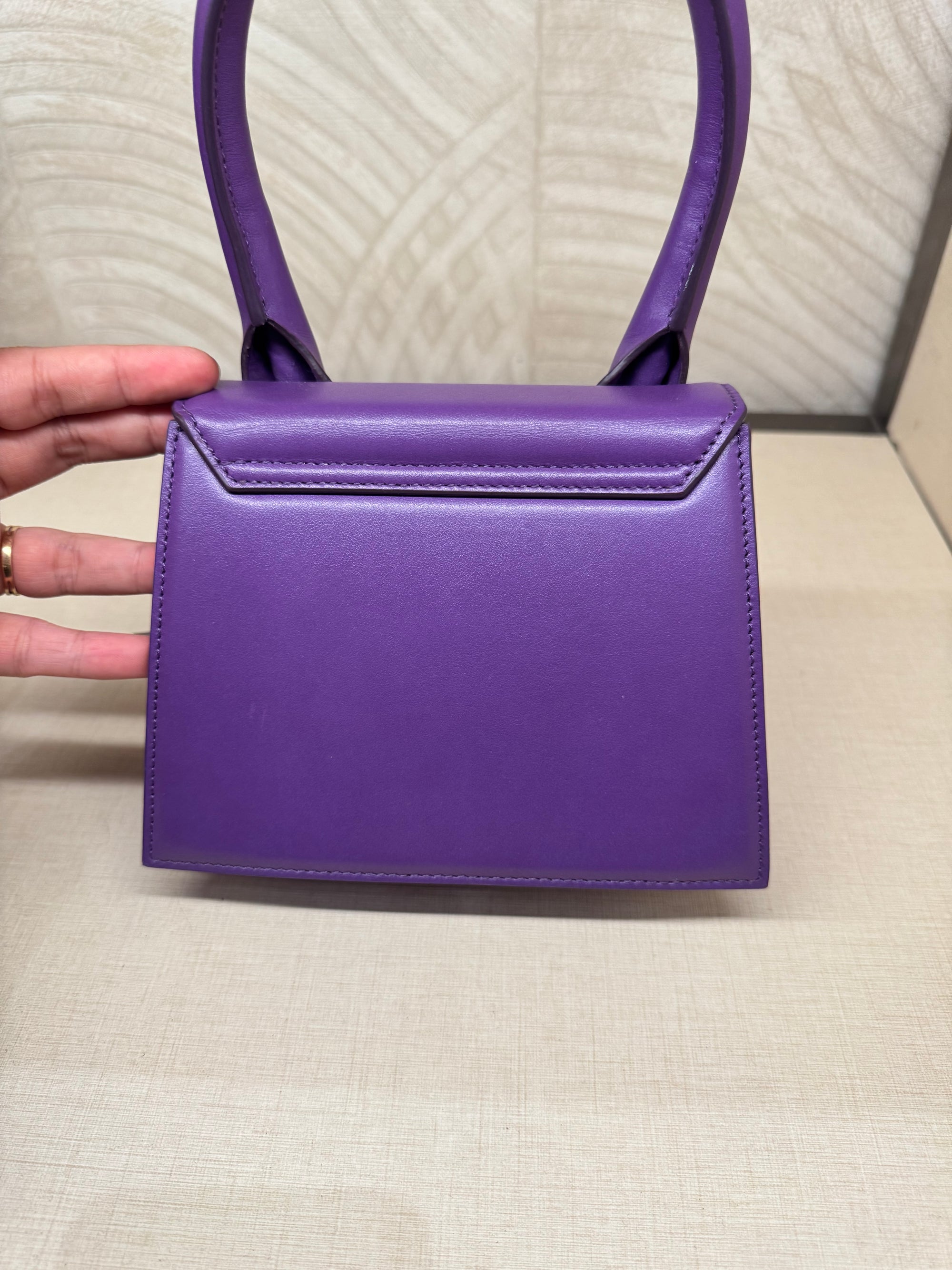 Jacquemus Le Chiquito Moyen