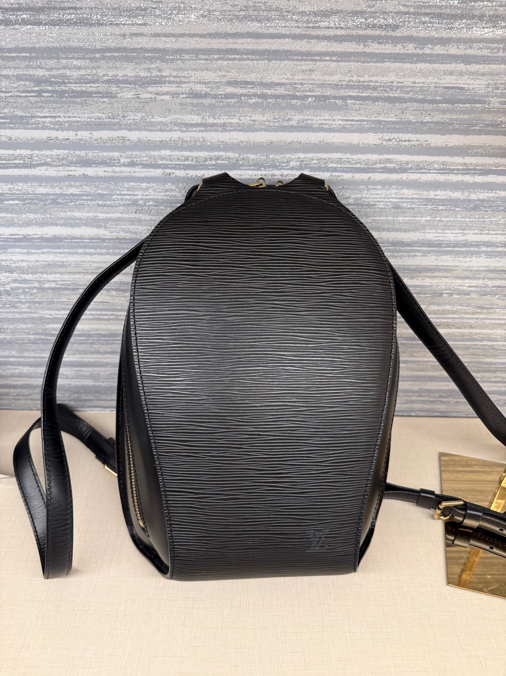 Louis Vuitton Mabillon Epi Black