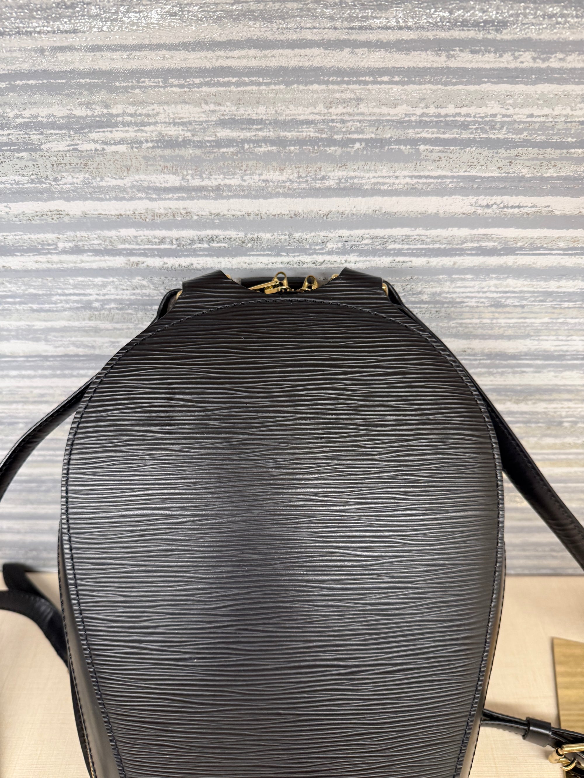 Louis Vuitton Mabillon Epi Black