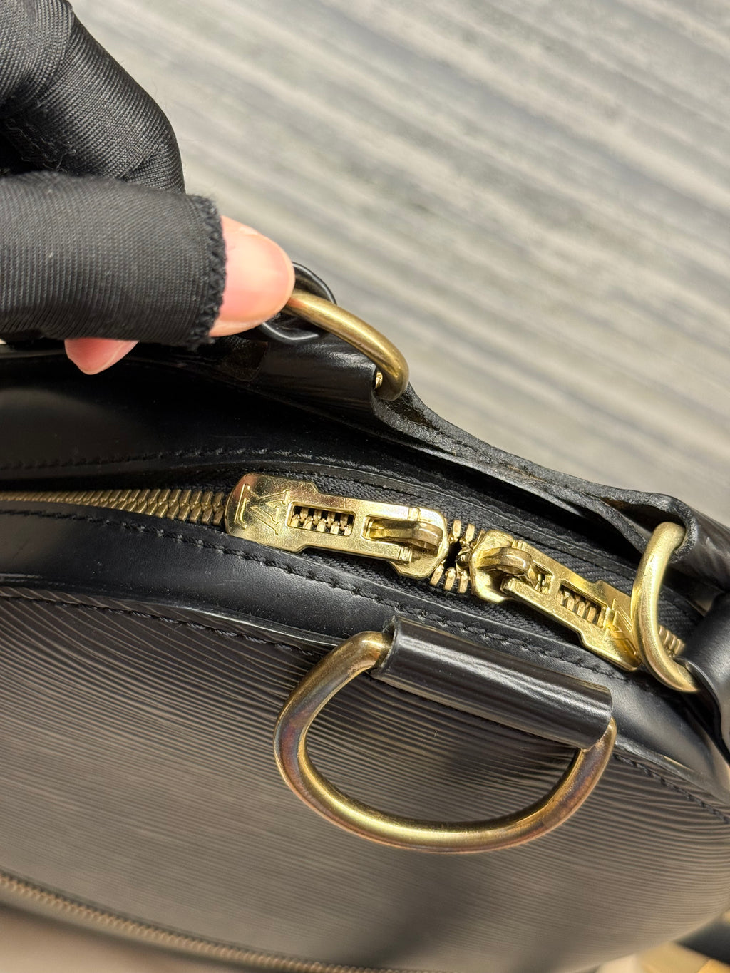 Louis Vuitton Mabillon Epi Black