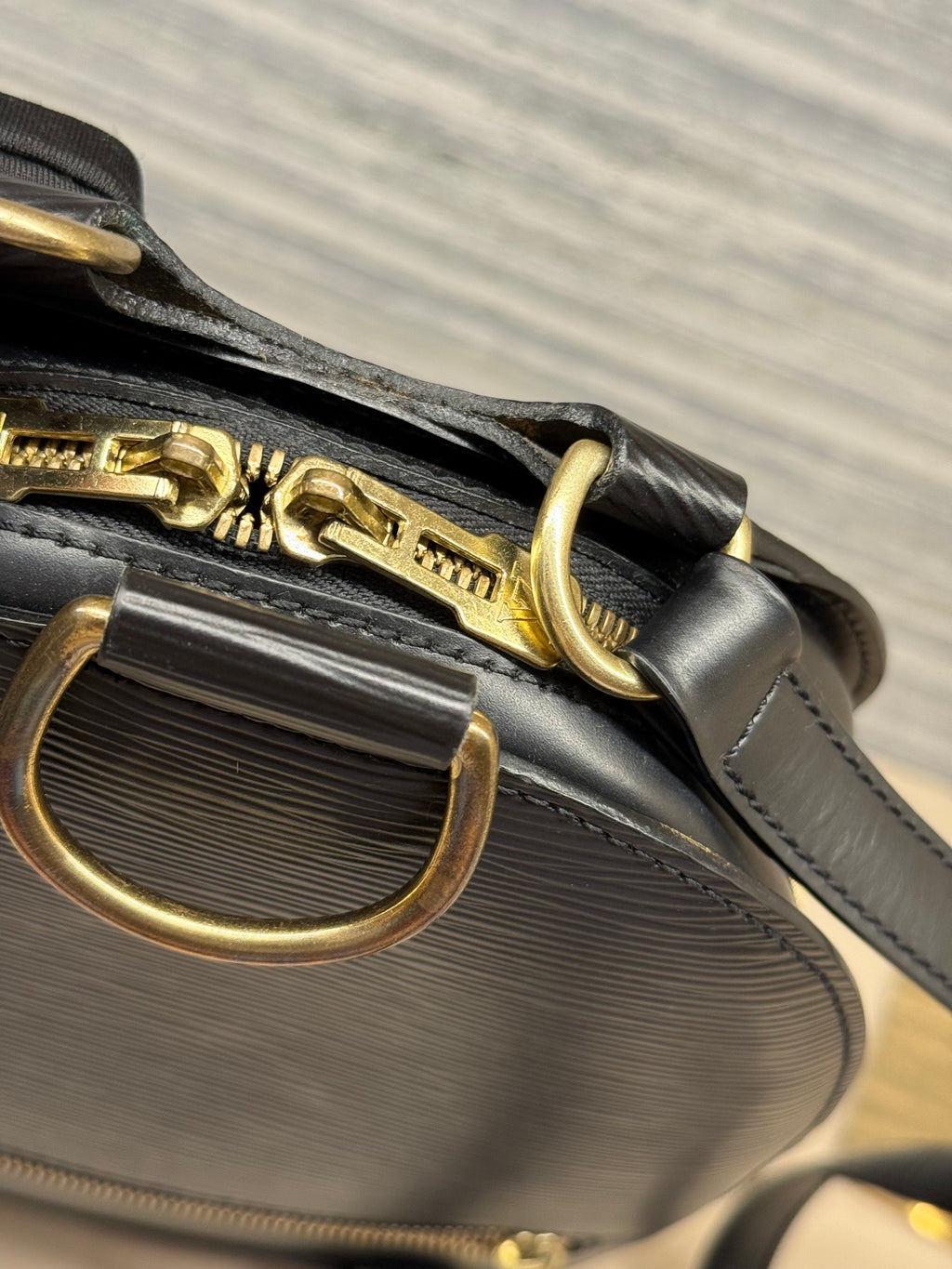 Louis Vuitton Mabillon Epi Black