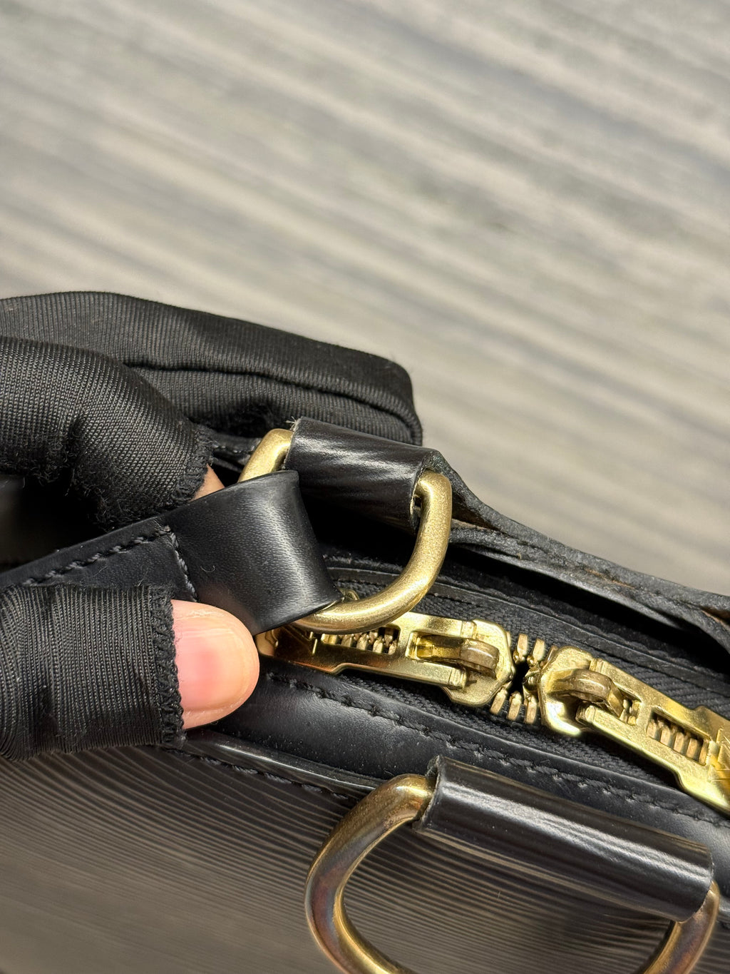 Louis Vuitton Mabillon Epi Black