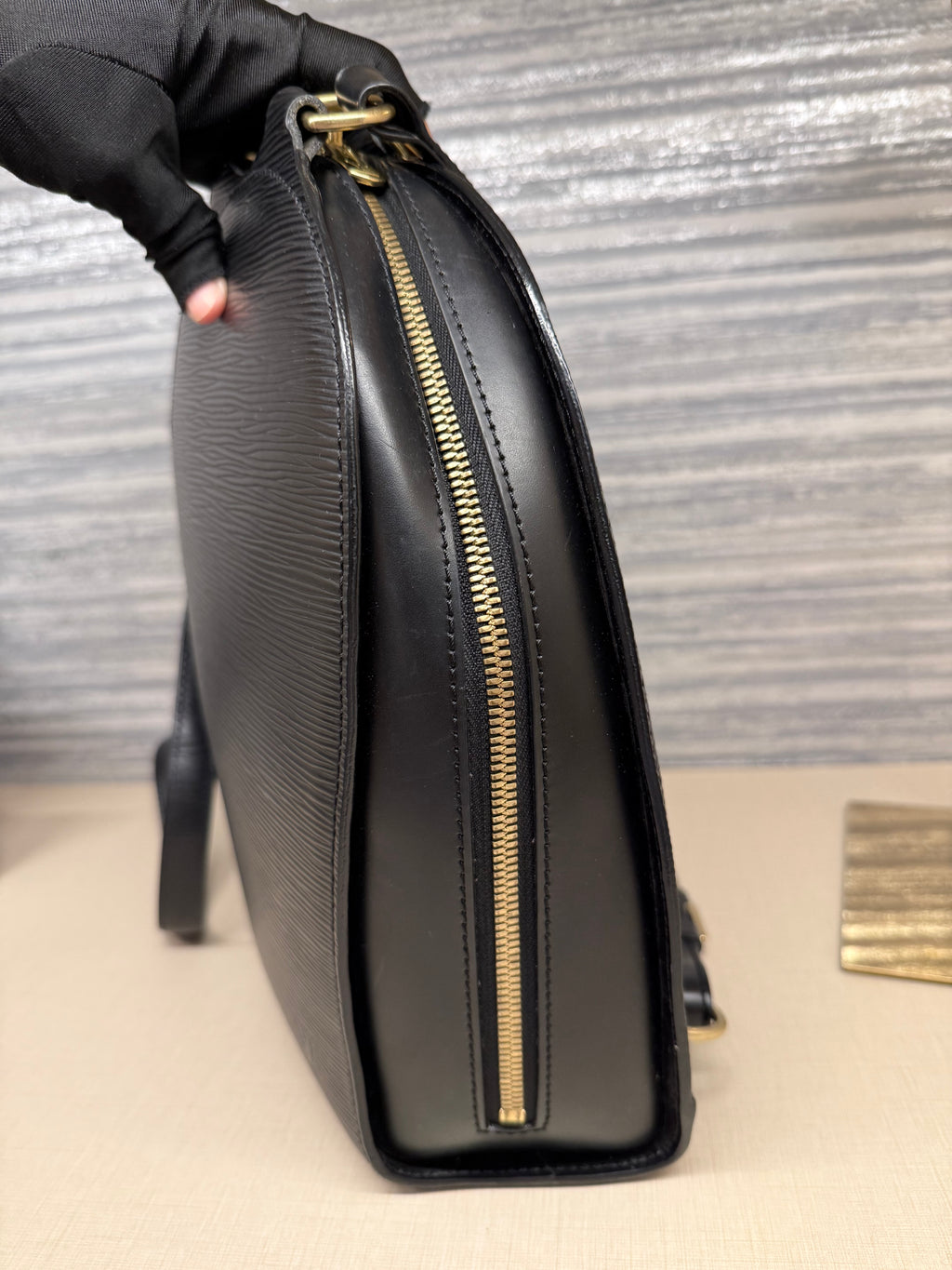 Louis Vuitton Mabillon Epi Black