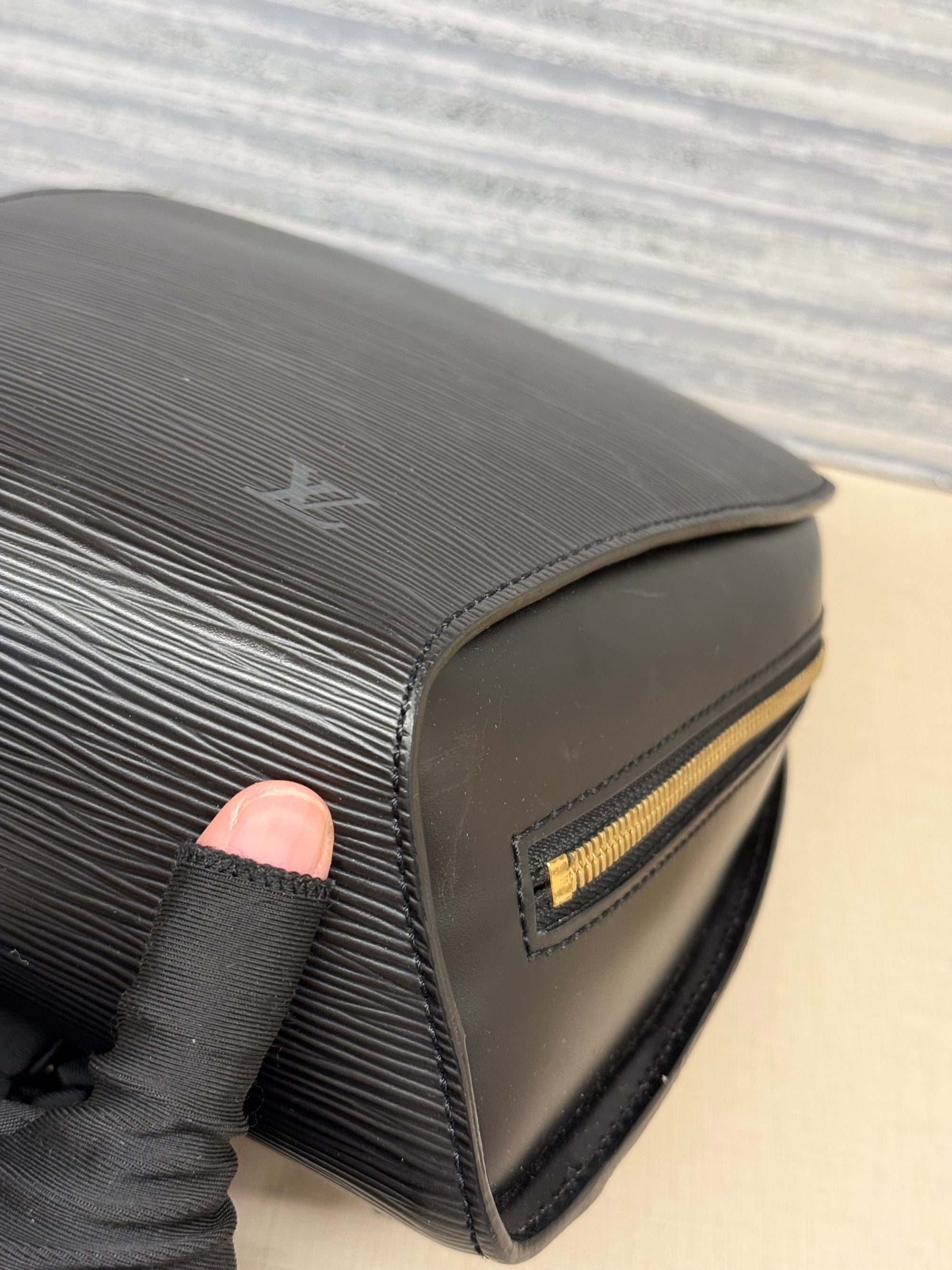 Louis Vuitton Mabillon Epi Black