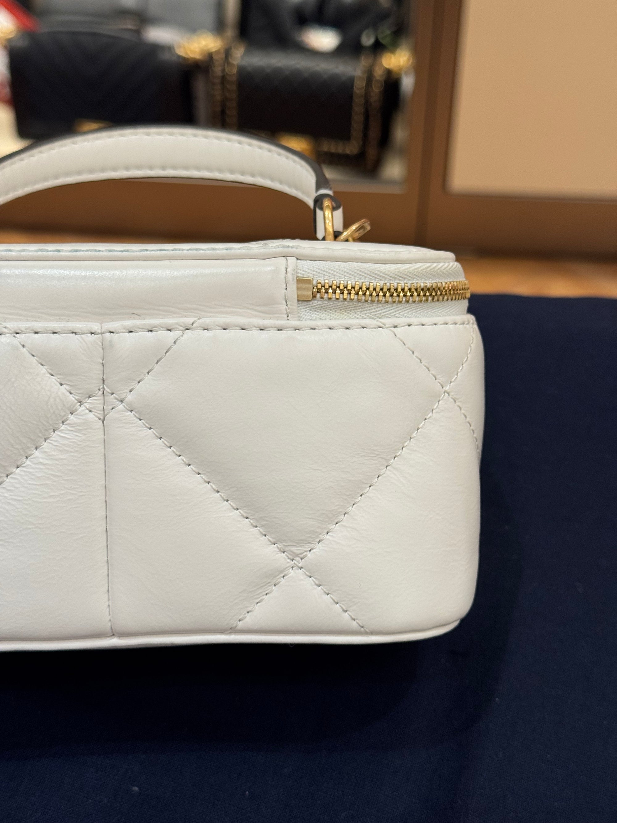 Tory Burch Kira Diamond Vanity Blanc